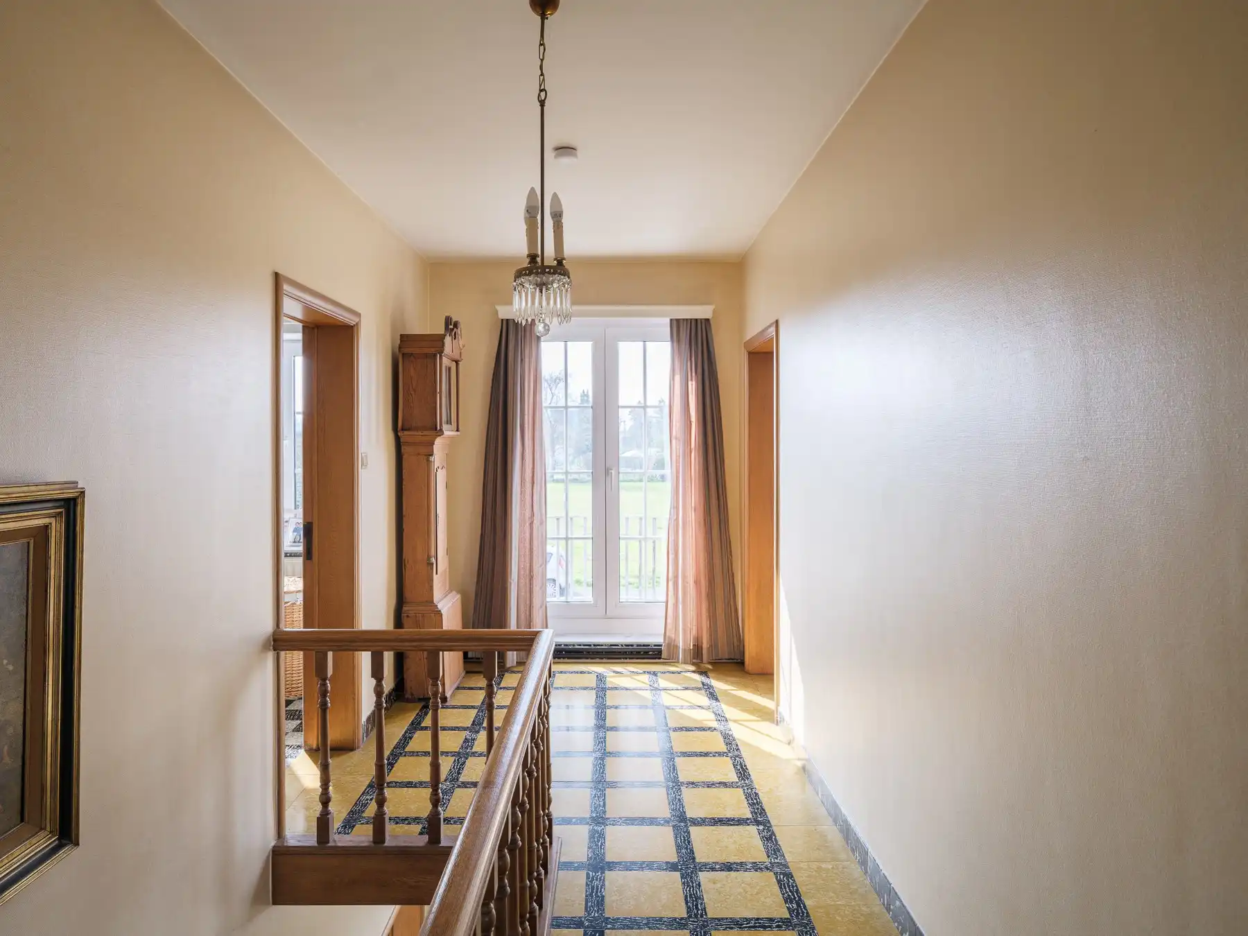 Halfopen herenhuis met loods en uitzonderlijk veel potentieel. foto 14