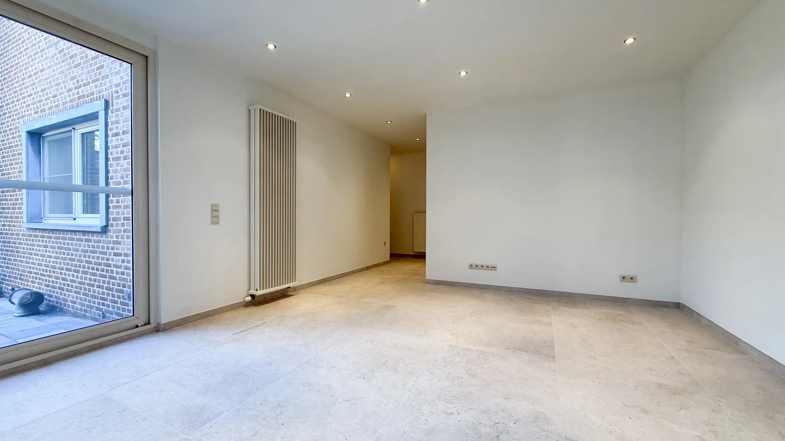 Opbrengsteigendom met Appartement en kantoorruimte! foto 22