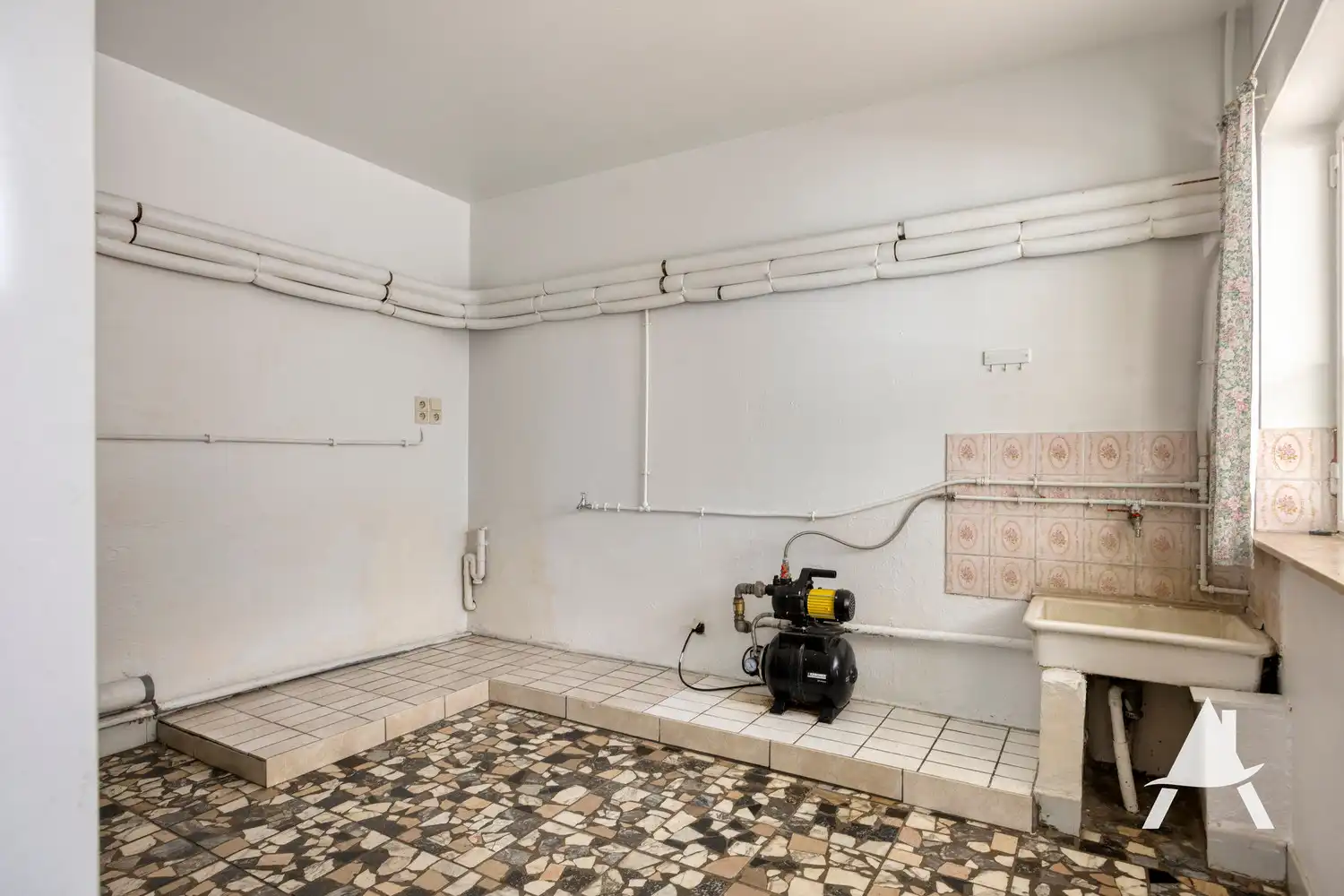 OPEN BEBOUWING MET RUIME GARAGE TE HALEN! foto 17
