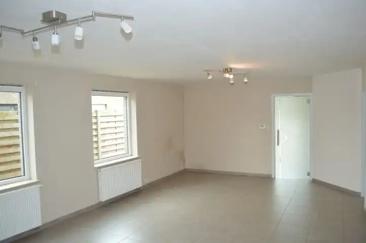 Recente woning met twee slaapkamers foto 5