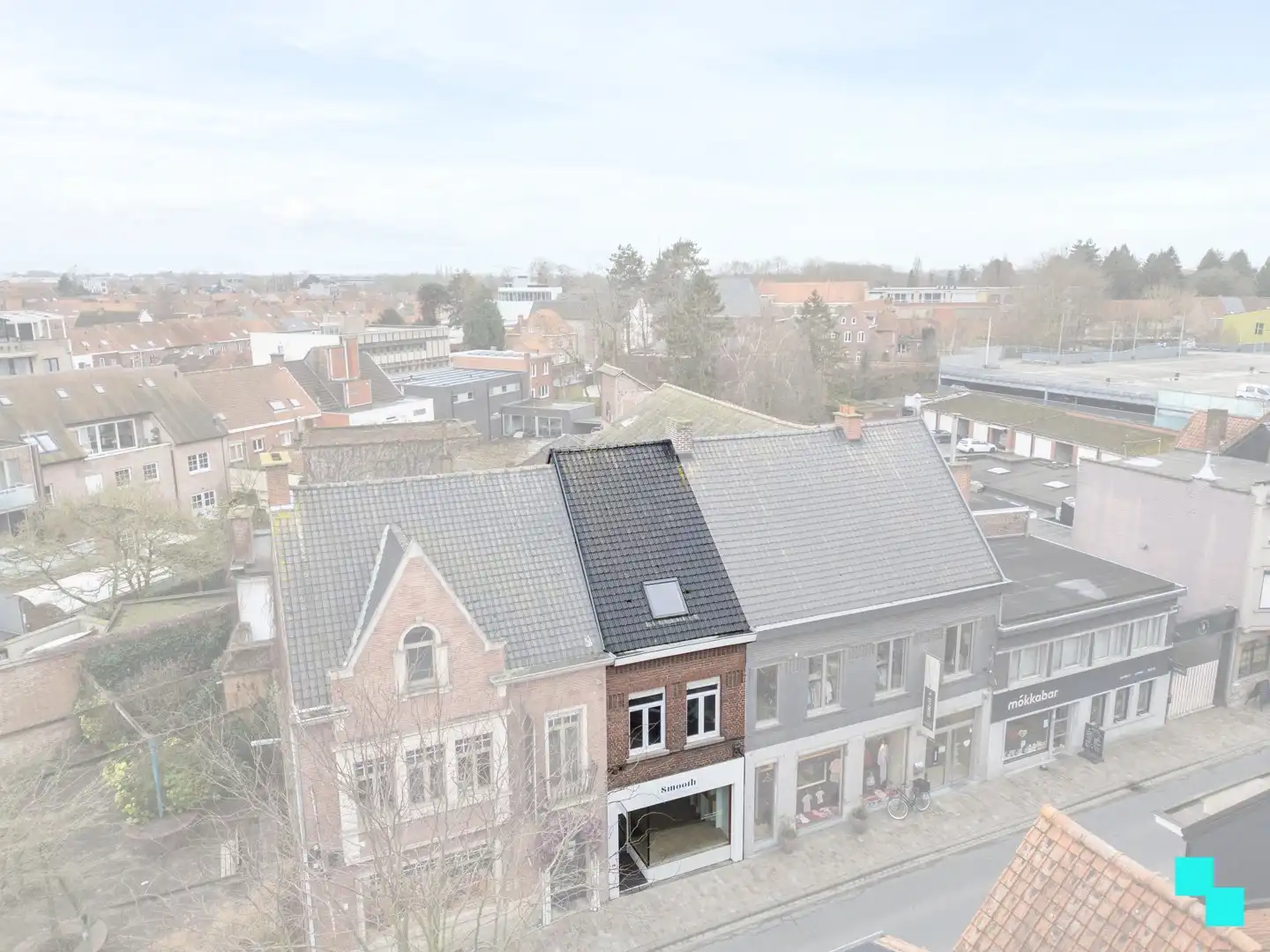 Karaktervol handelspand met woonst - centrum Roeselare foto 4