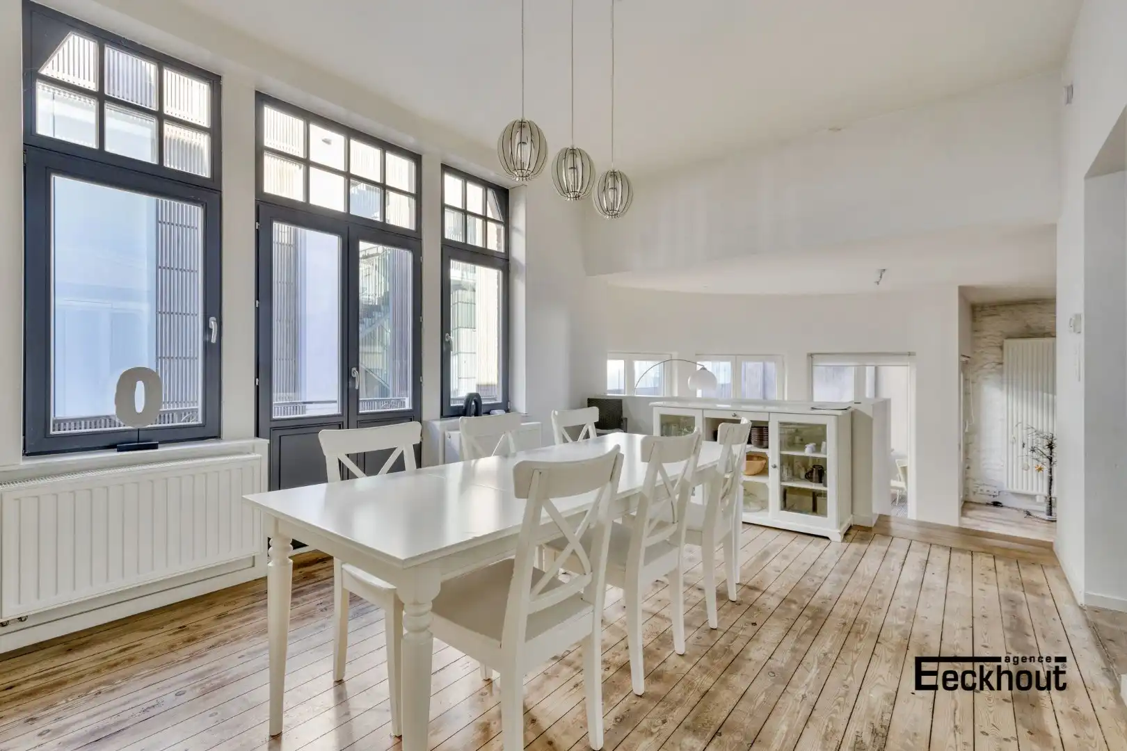 Commercieel pand met woonst op topligging in centrum Oostende! foto 5