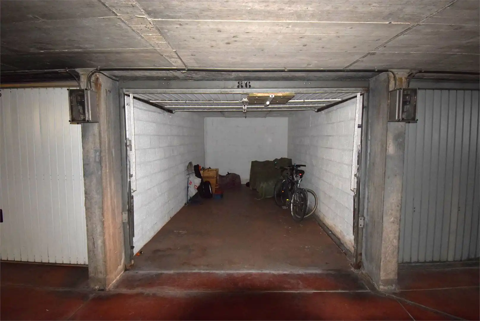 Garage foto 2