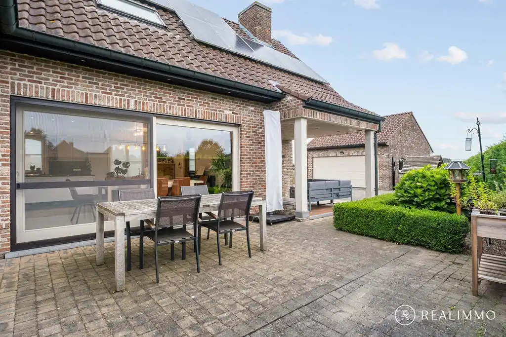 Ruime villa op 911m² in een rustige, groene omgeving te Sint-Eloois-Vijve foto 24