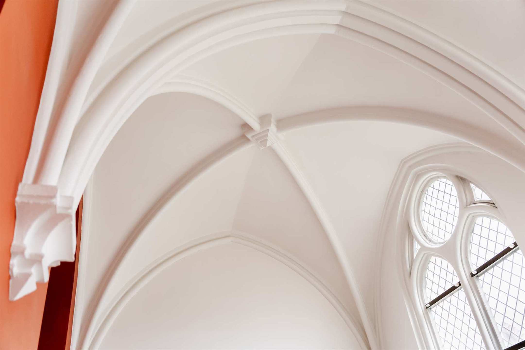 Unieke kloosterwoning gesitueerd in het Patershof  foto 5