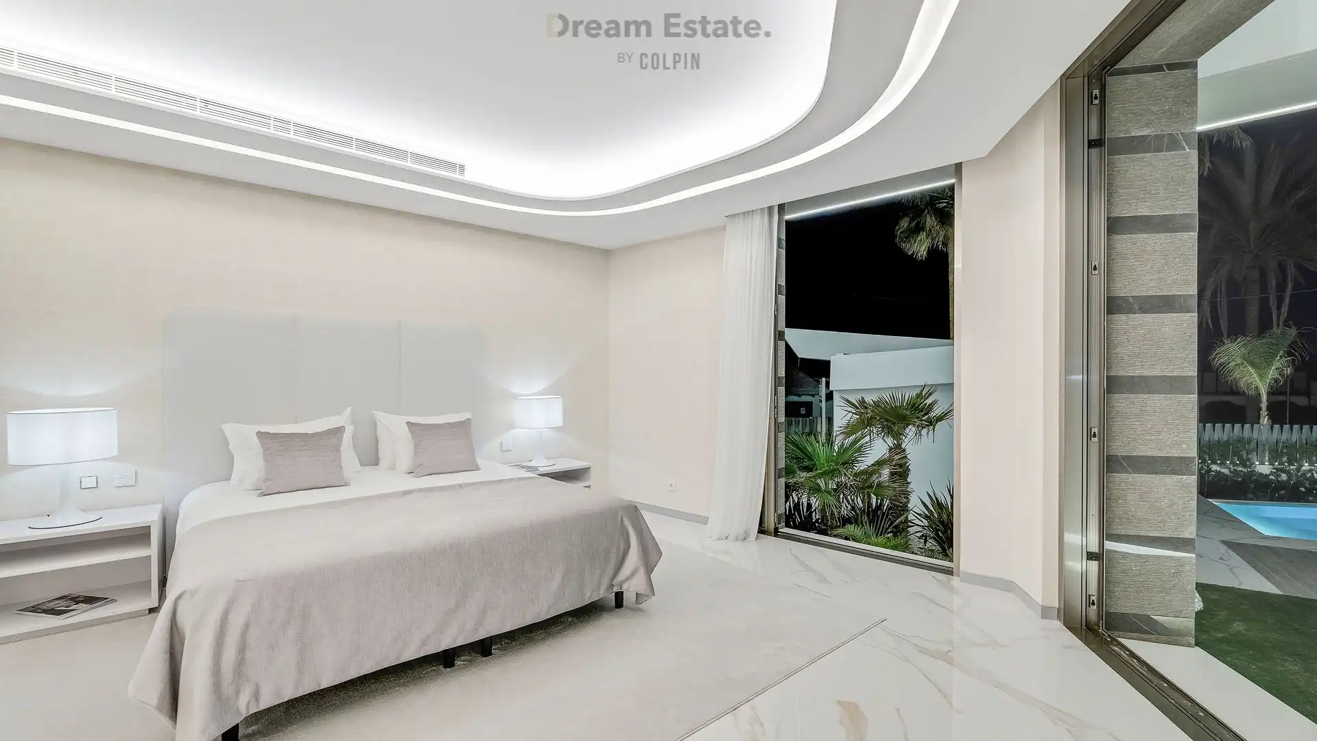 Hypermoderne frontline villa in Los Monteros foto 12