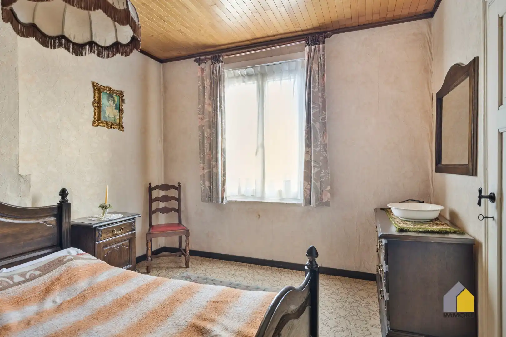 Te renoveren woning met 4 slpks, polyvalente ruimte en knusse tuin. foto 19