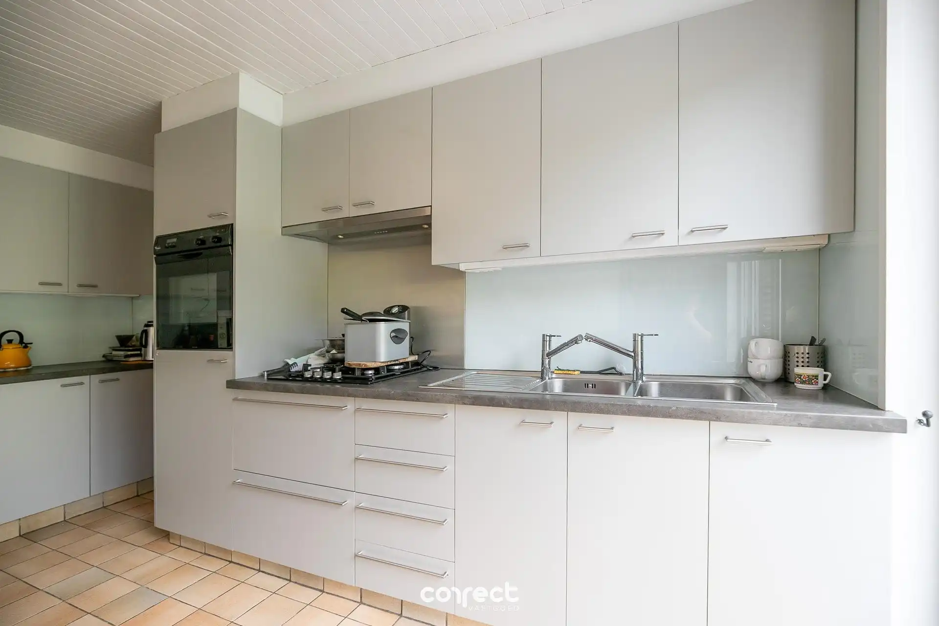 Charmante open bebouwing op een prachtig zuidgericht perceel van 1020m². foto 8