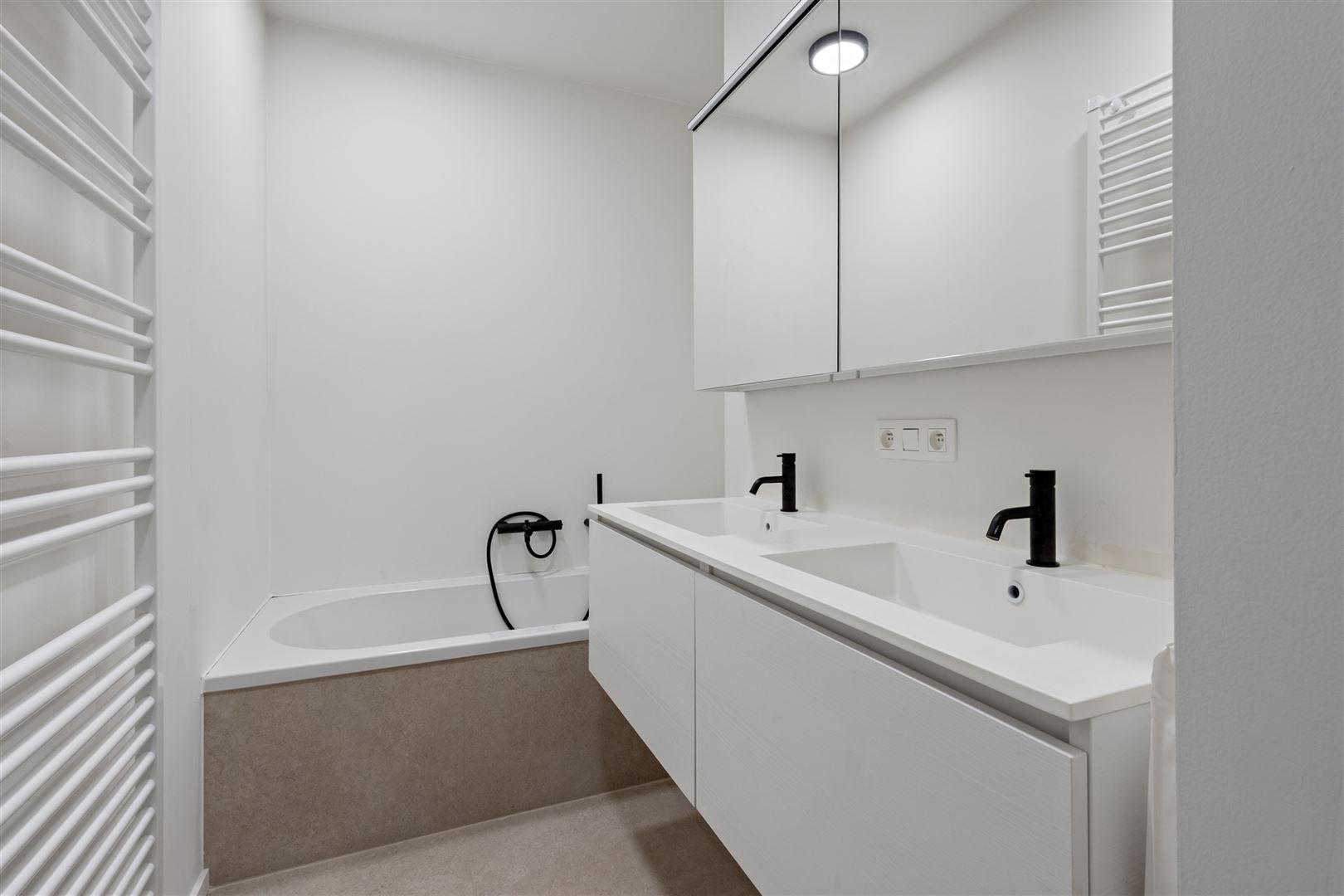 Exclusief hoekappartement 3 slpk in topgebouw Portino foto 12