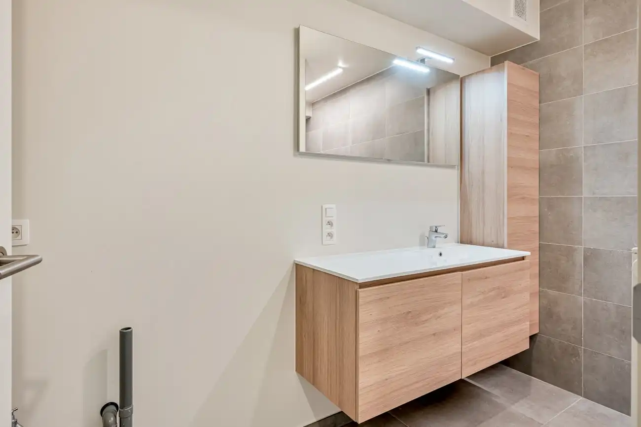 Recent gelijkvloers appartement met tuin en parkeerplaats! foto 7