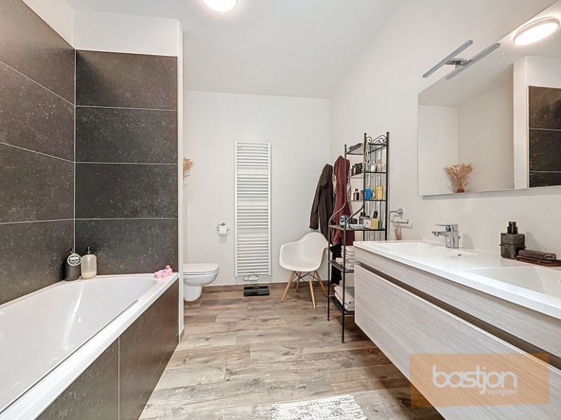 BEN (BIJNA ENERGIE NEUTRAAL) WONING TE HUUR MET 3 SLAAPKAMERS EN TUIN foto 15
