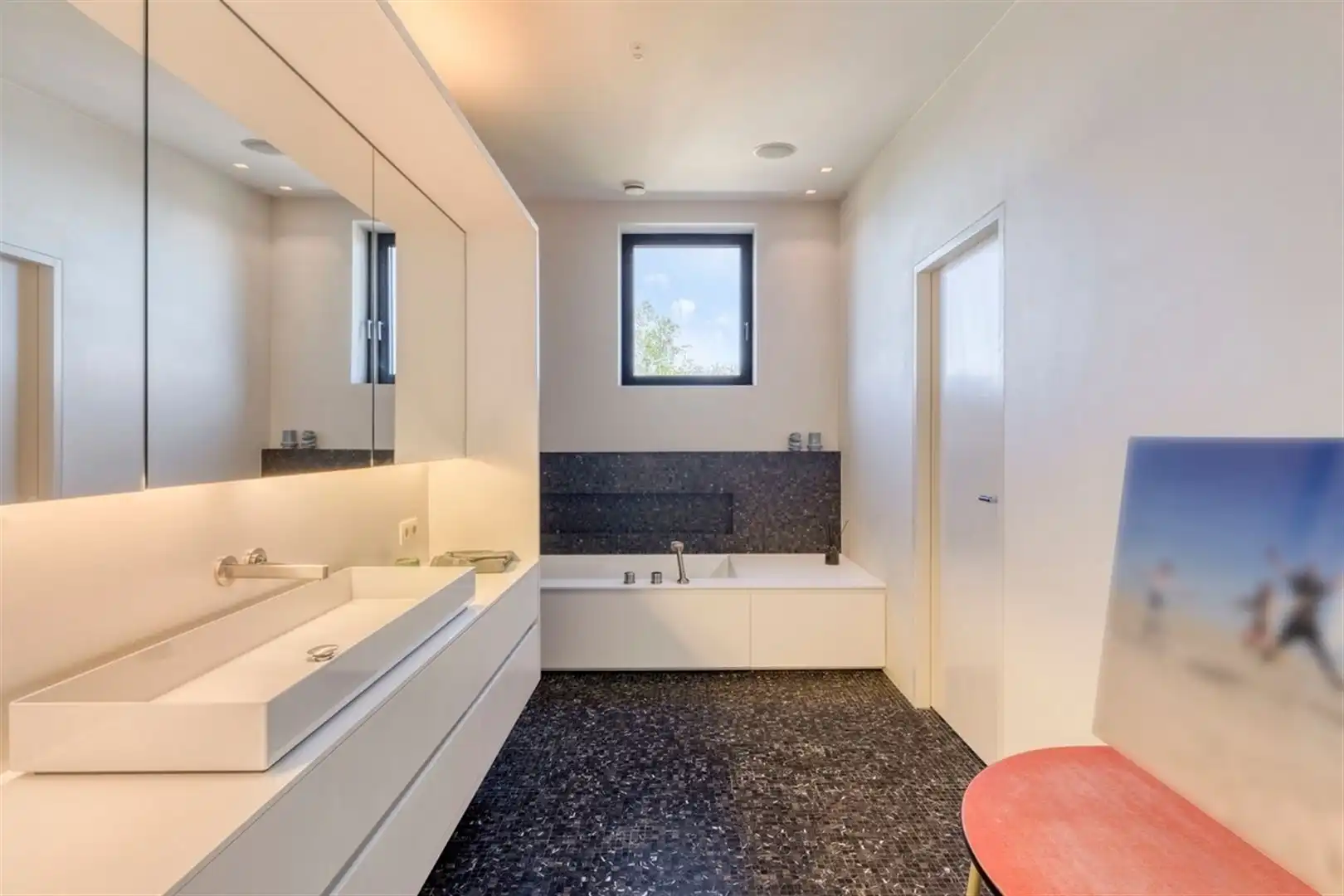 Tijdloze villa op een perceel van 2023 m² in het landelijke Ooike. foto 14