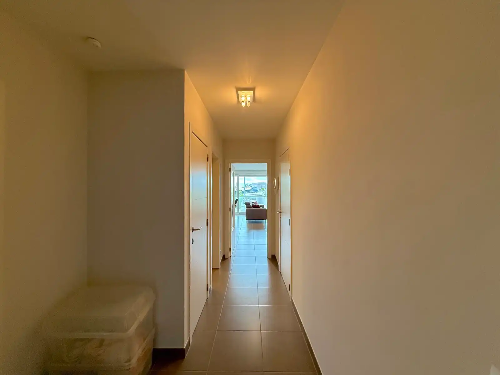 Instapklaar appartement met 2 slaapkamers en terras foto 11