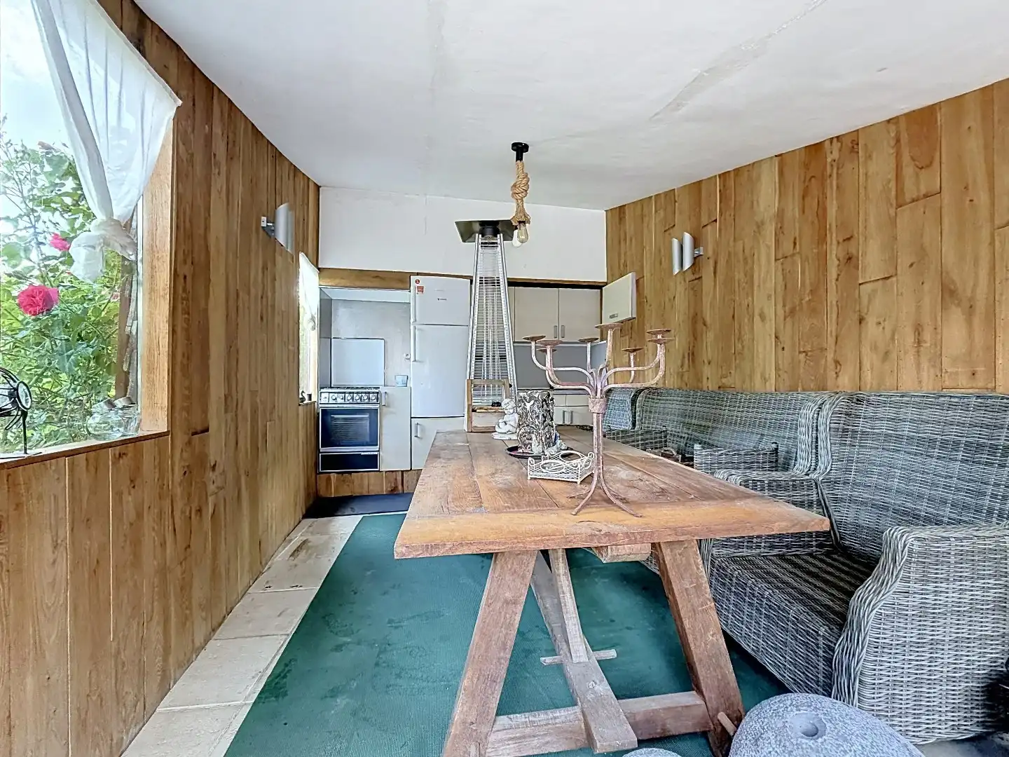 Exclusieve eigendom met handelsruimte, opbrengstappartementen en bouwgrond op toplocatie in Landen foto 20