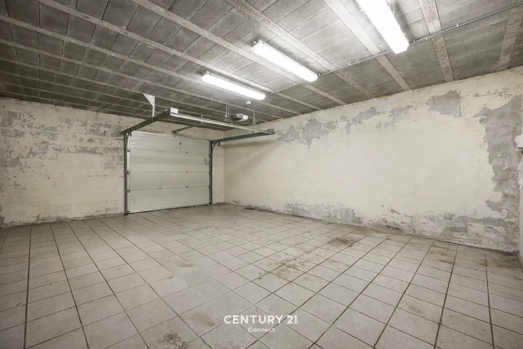 Stadswoning met tuin en dubbele garage foto 18