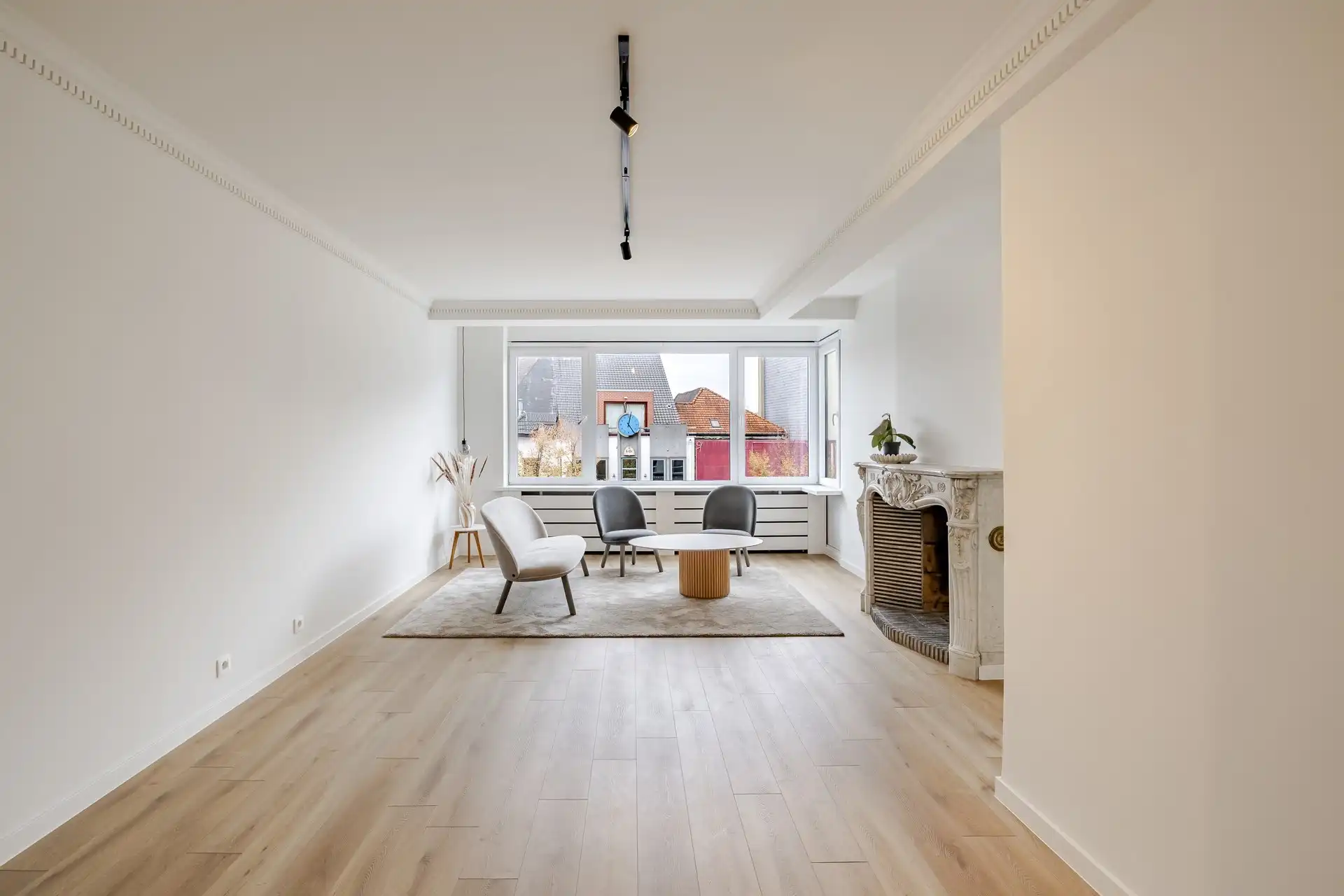 Volledig gerenoveerd 2 slaapkamerappartement in hartje Aalst foto 3