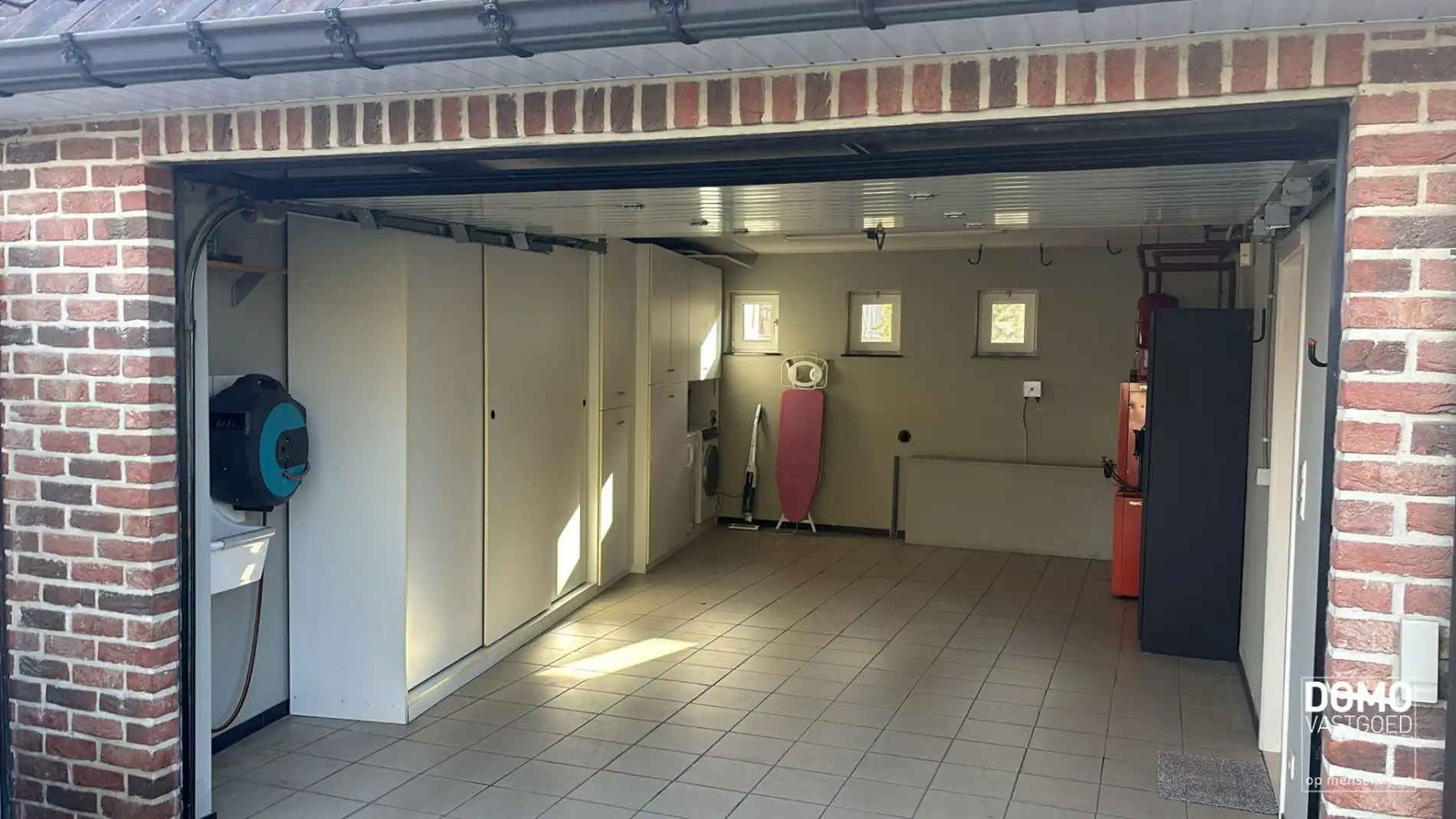 Warme gezinswoning met prachtige tuin in hartje Kortessem foto 16