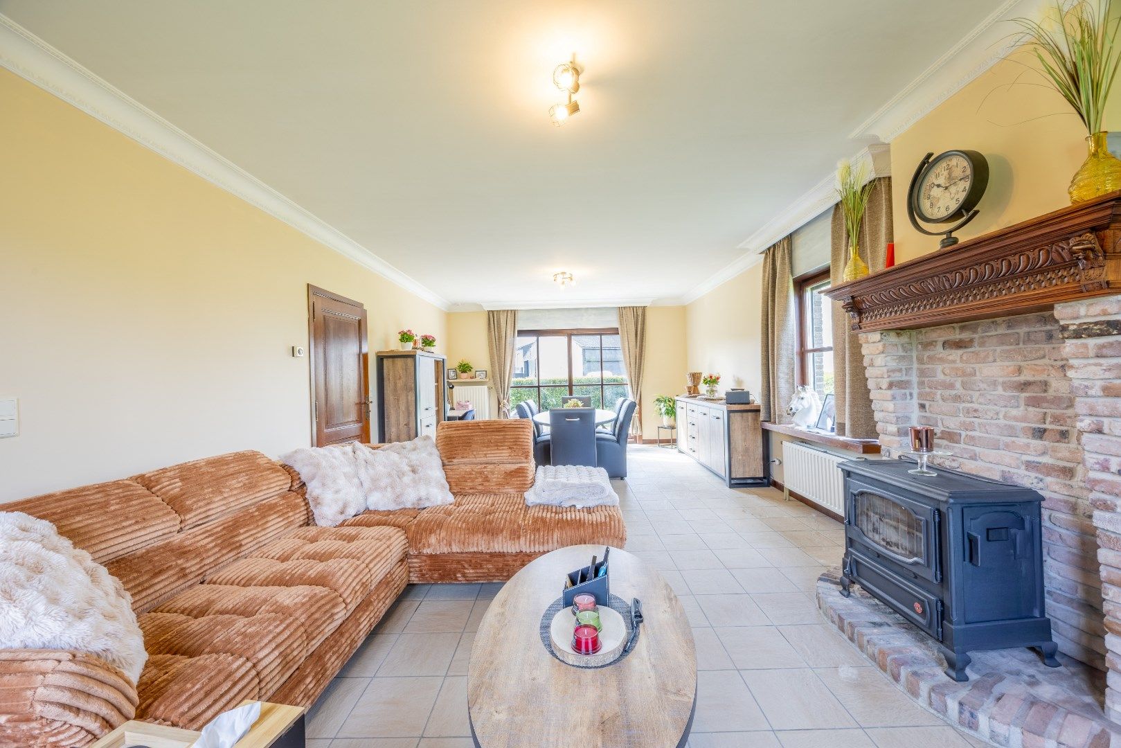 Vrijstaande villa op perceel van 1336 m2 foto 4