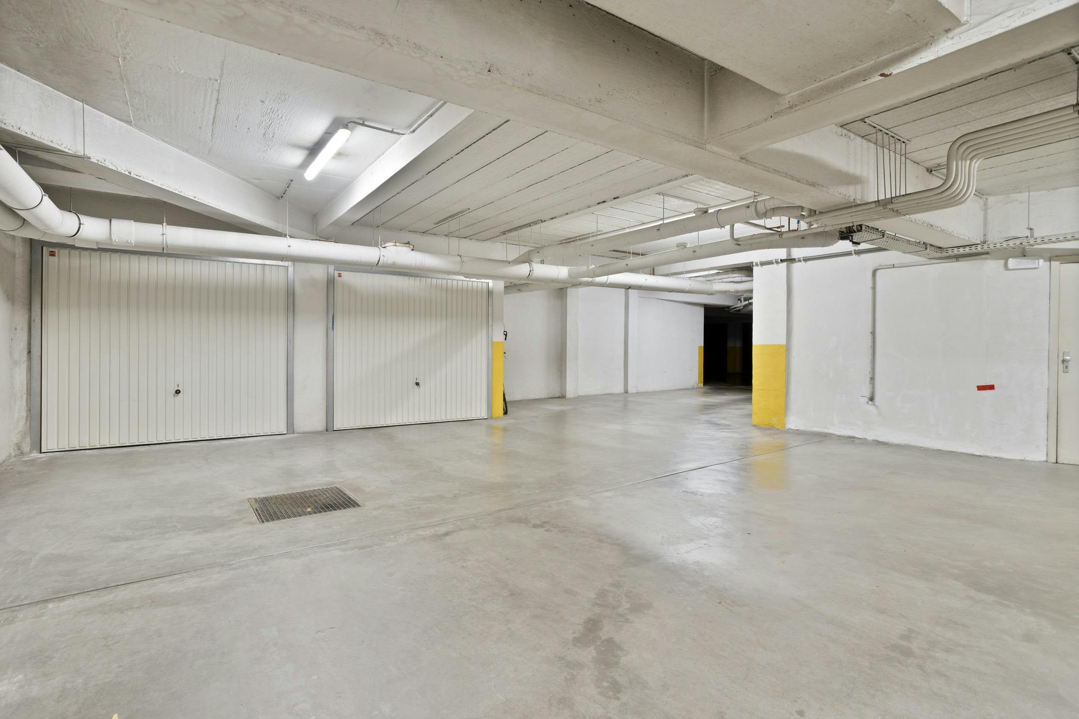 Appartement aan het water te koop met 2 slaapkamers en garage!  foto 16