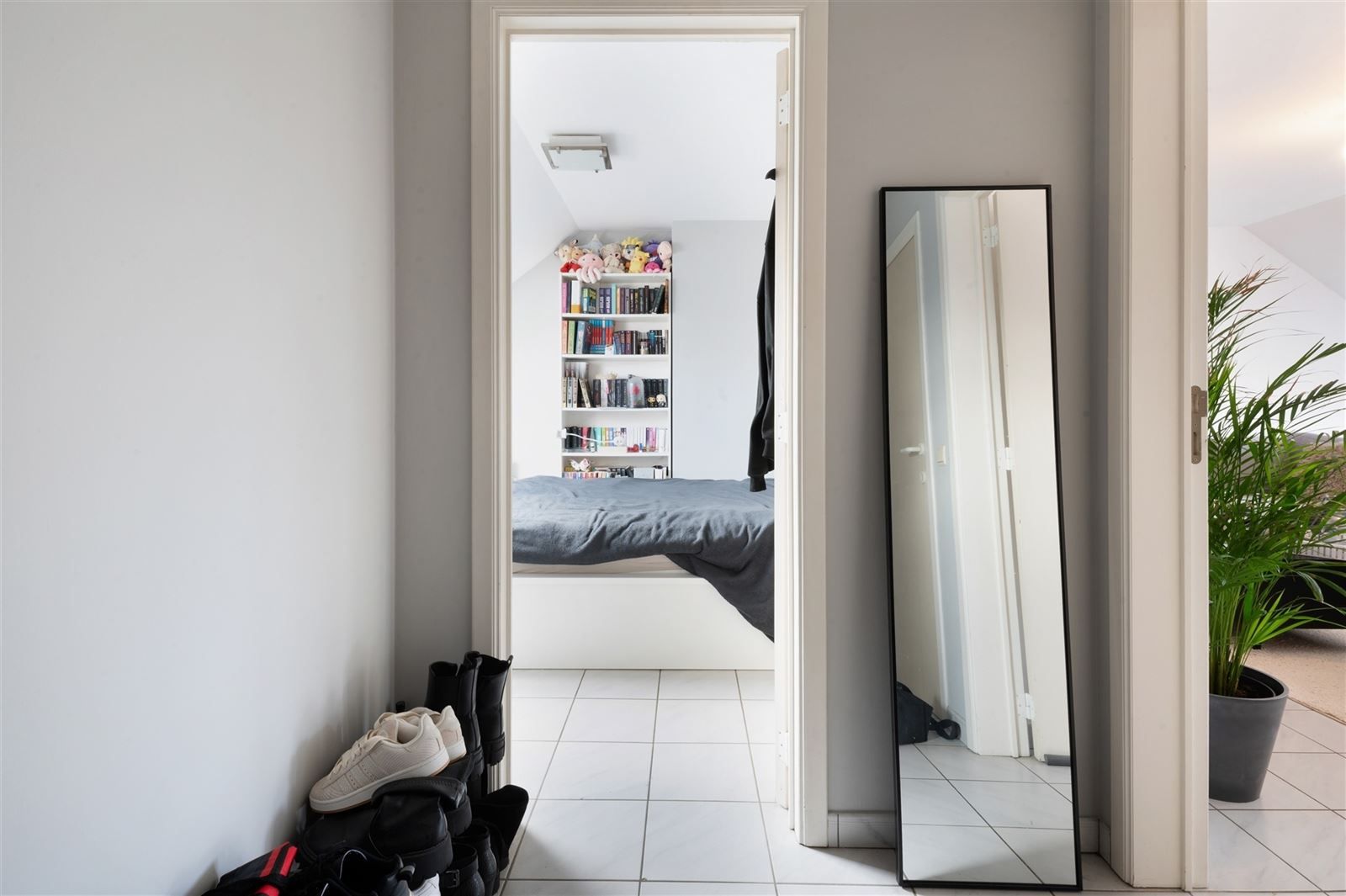 Lichtijke penthouse met terras en garagebox foto 6