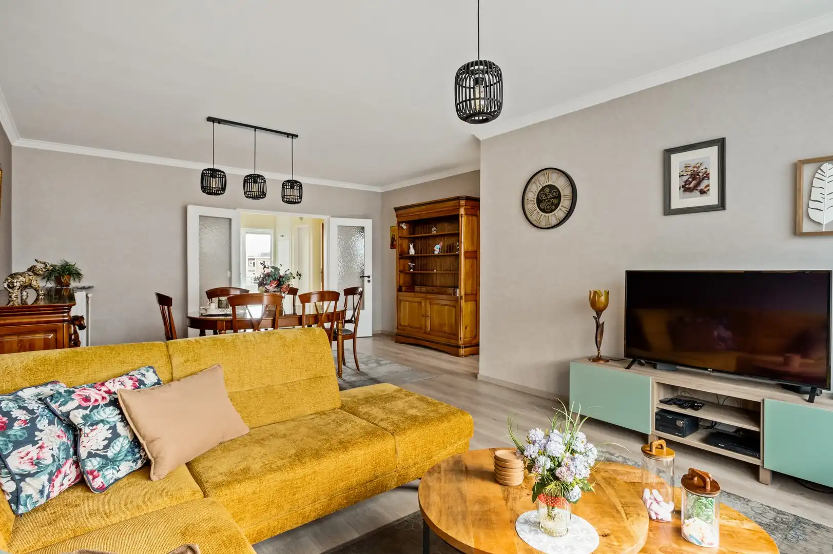 Ruim, instapklaar appartement nabij centrum Merksem foto 3