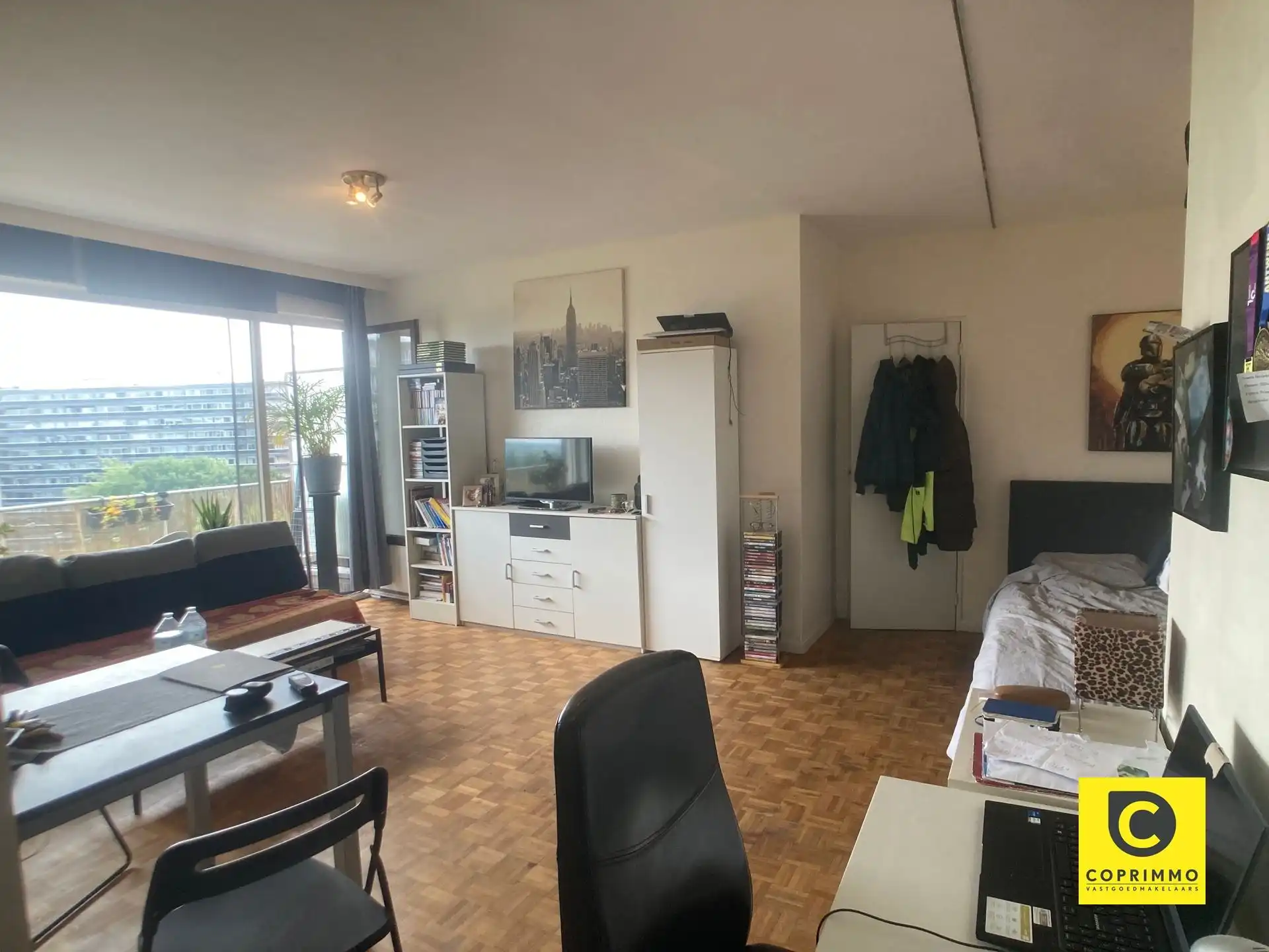 Gezellige studio met slaaphoek en terras te Fruithoflaan! foto 4