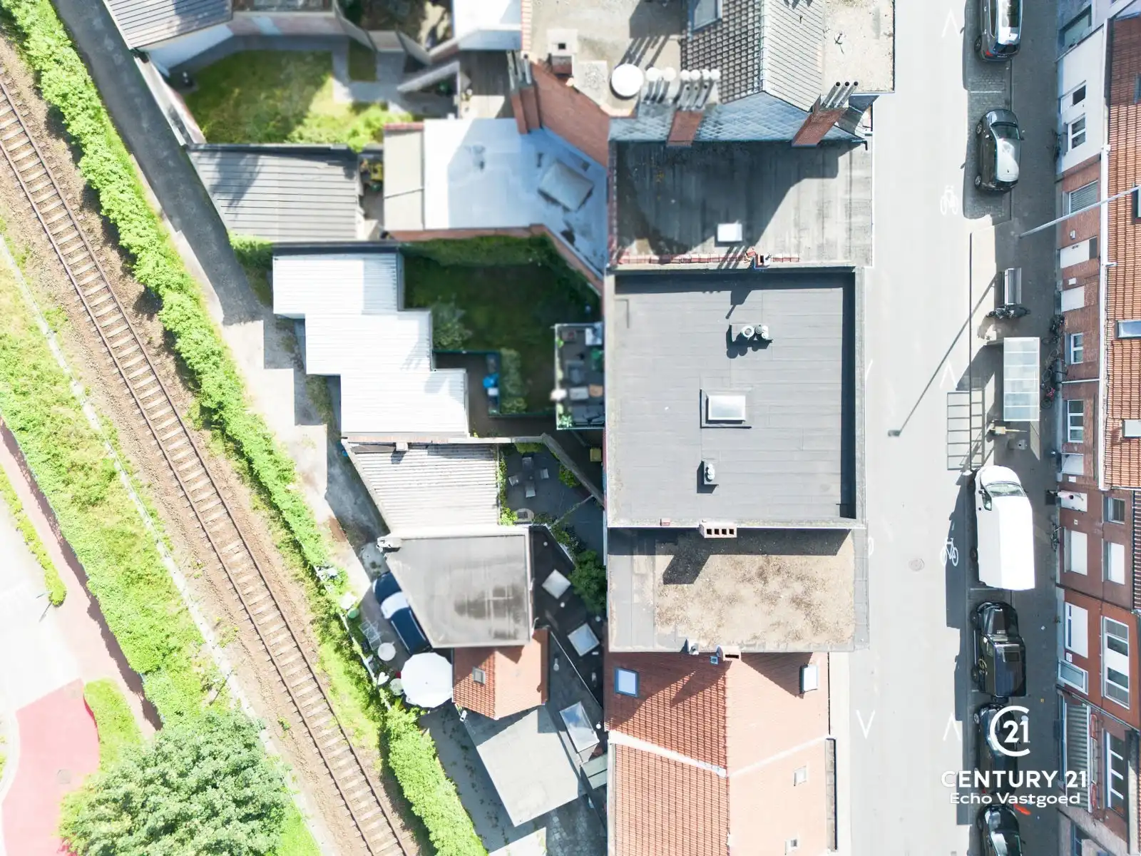 Instapklaar, energiezuinig wonen mét handelsruimte en garage foto 27