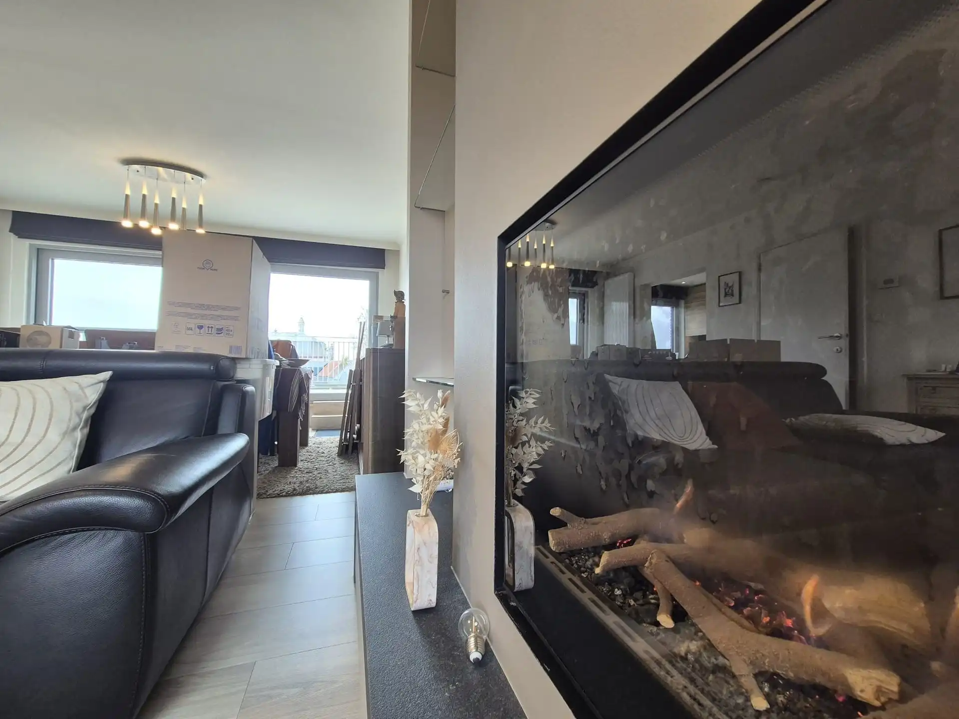 3-slaapkamer appartement met zeer grote terras huur in het centrum van Wetteren. foto 8