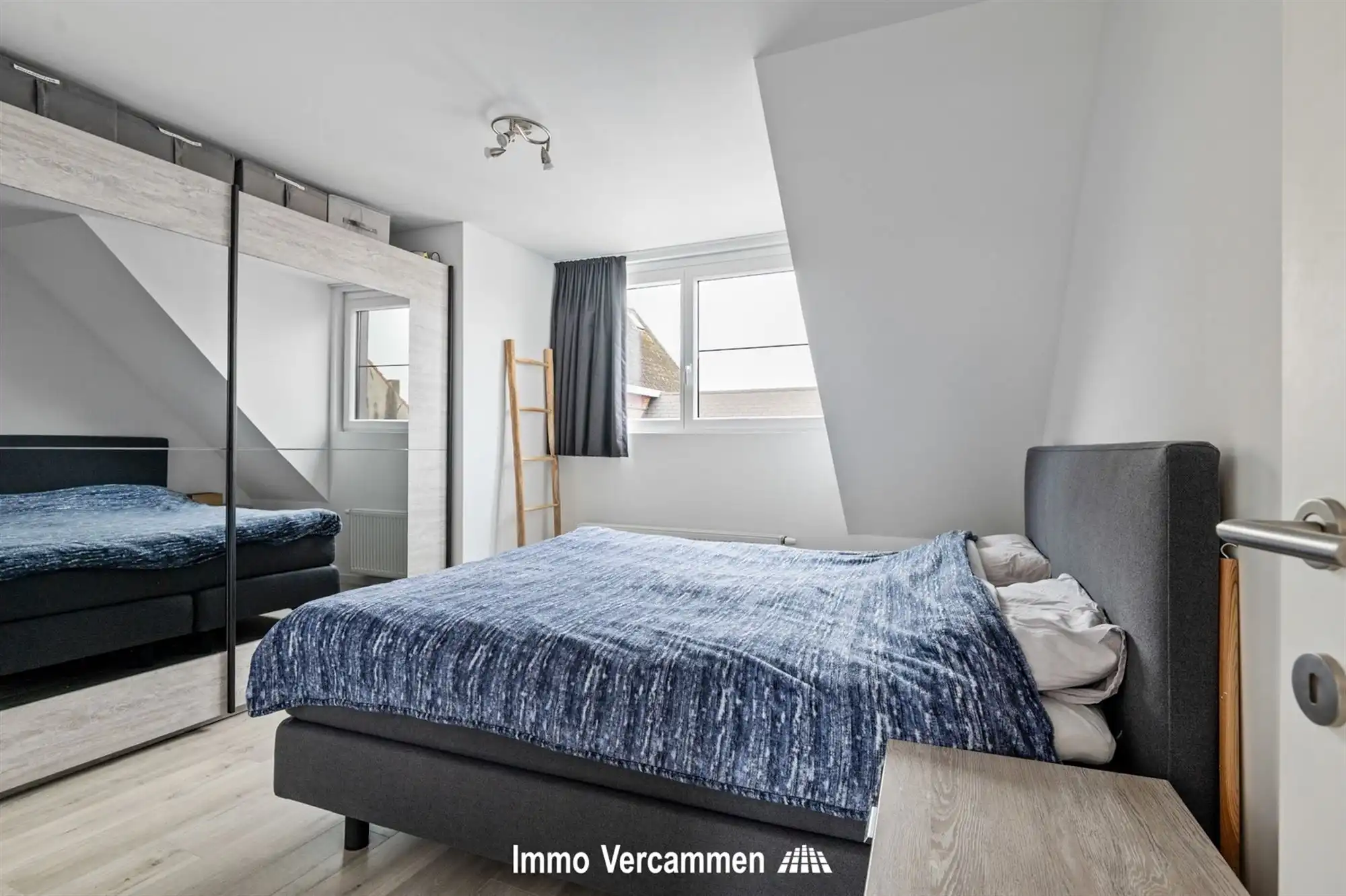 Verrassend ruim duplexappartement te Duffel foto 5