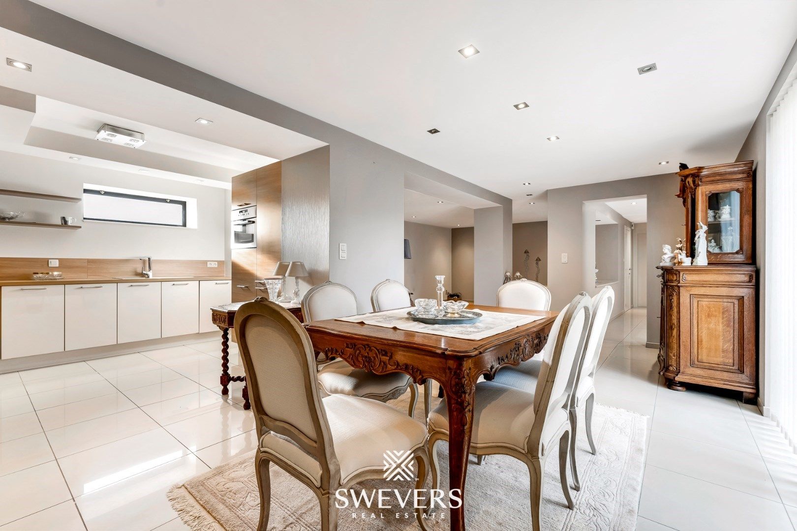 Instapklare woning met handelszaak en appartement in Geetbets foto 15