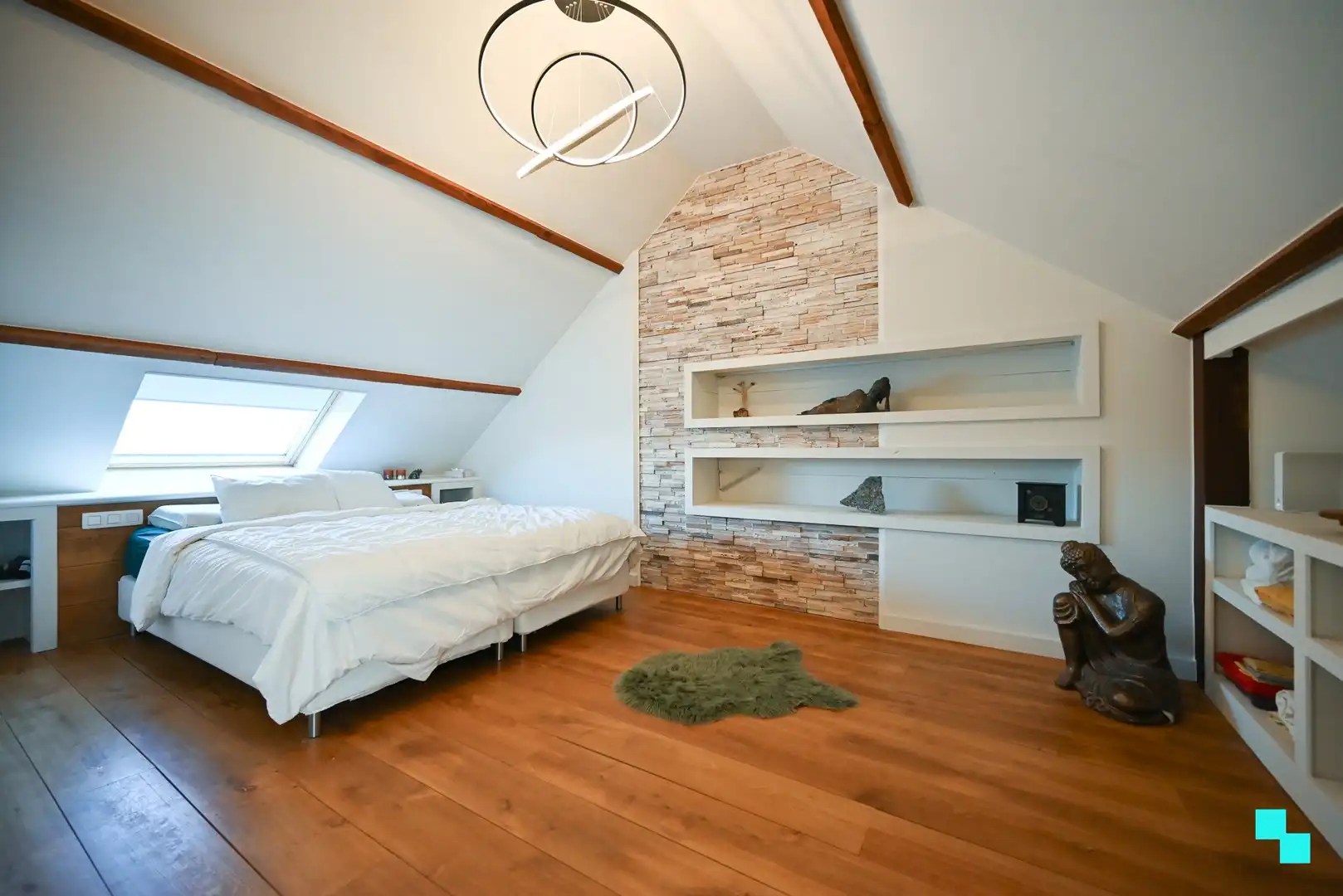 Instapklare ééngezinswoning met vier slaapkamers te Sint-Eloois-Winkel foto 30