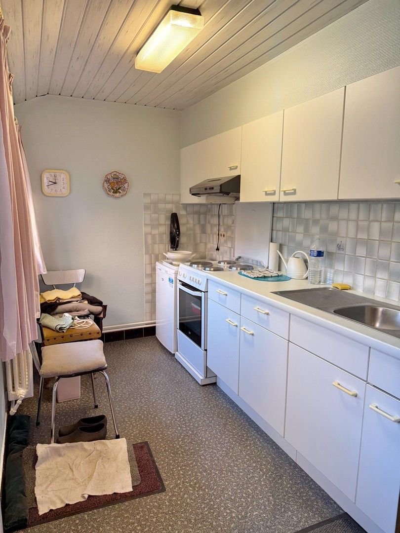 Goed onderhouden rijwoning met garage foto 5