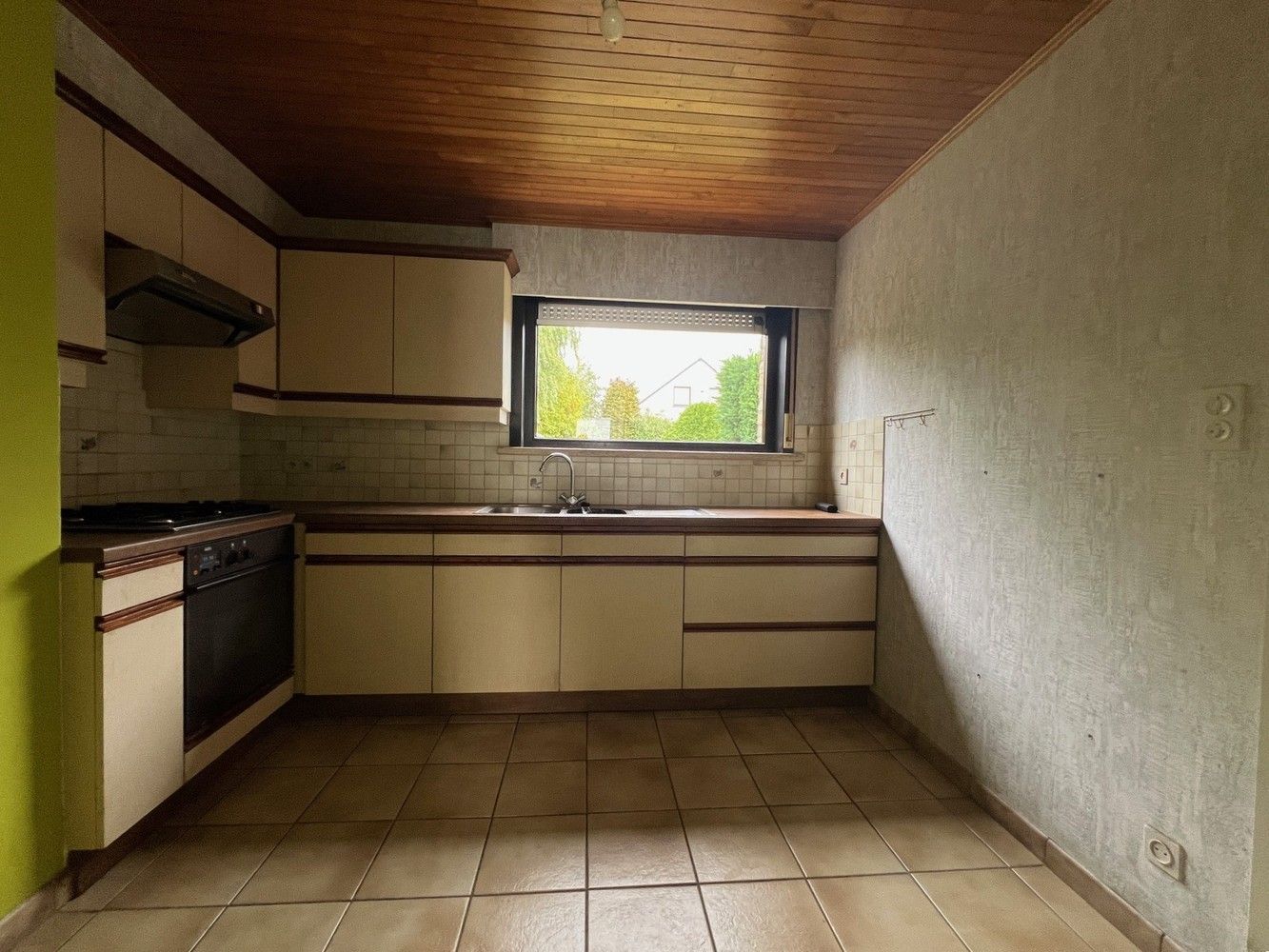 Rustig gelegen woning met 3 slaapkamers en garage foto 5