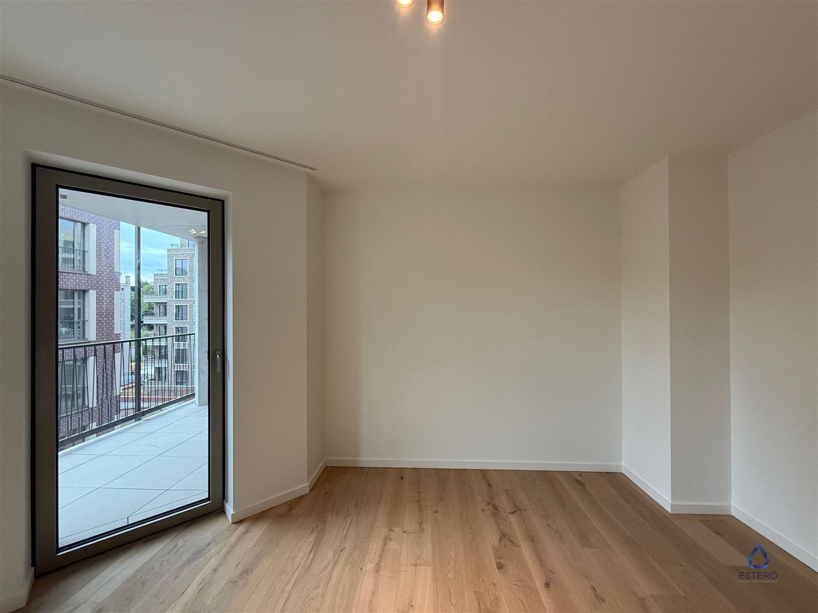 Modern nieuwbouwappt 2-SLK met Terras te Tour & Taxis foto 9