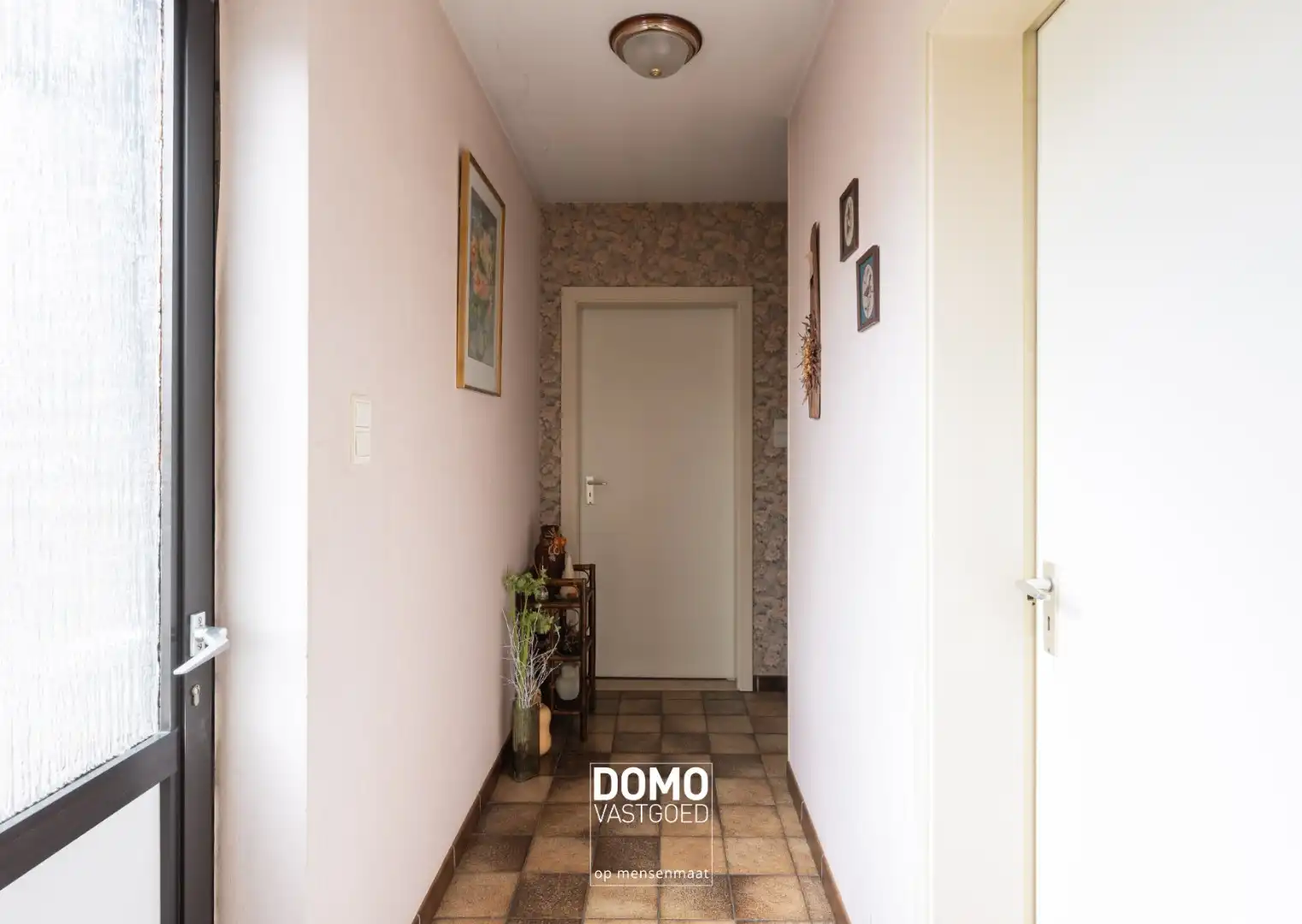 DEELS GERENOVEERDE WONING MET 3 SLAAPKAMERS, GARAGE EN RUIME TUIN TE KOOP IN KERMT  foto 9