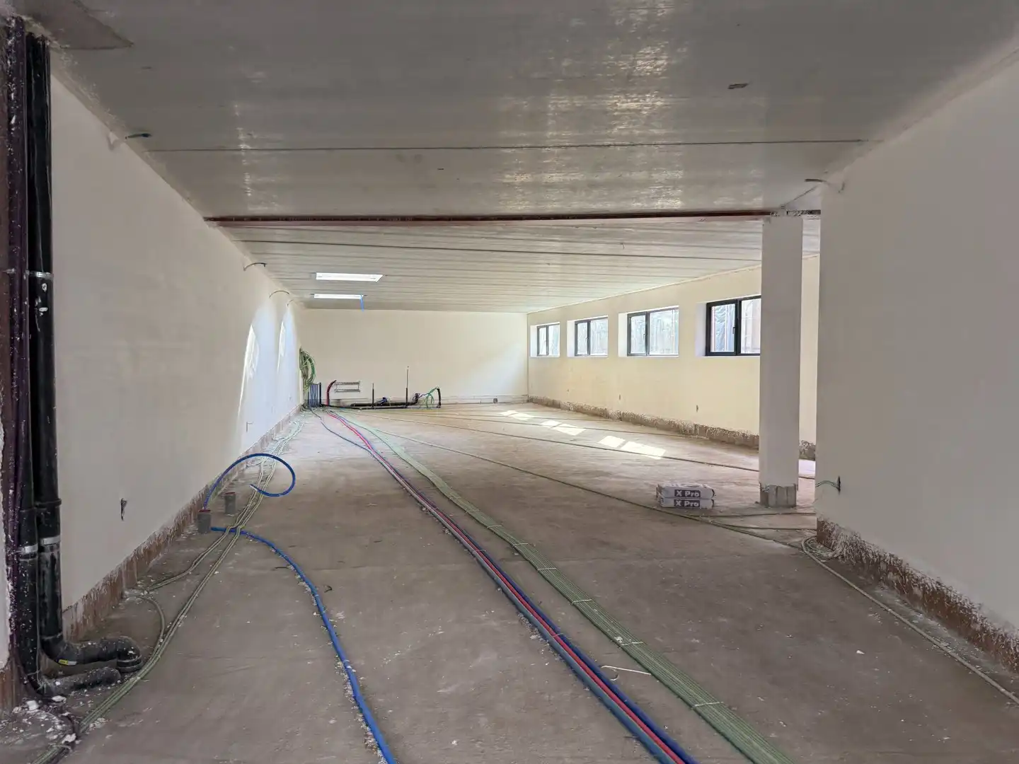 Uitstekend commerciële ruimte in centrum Tielt! foto 4