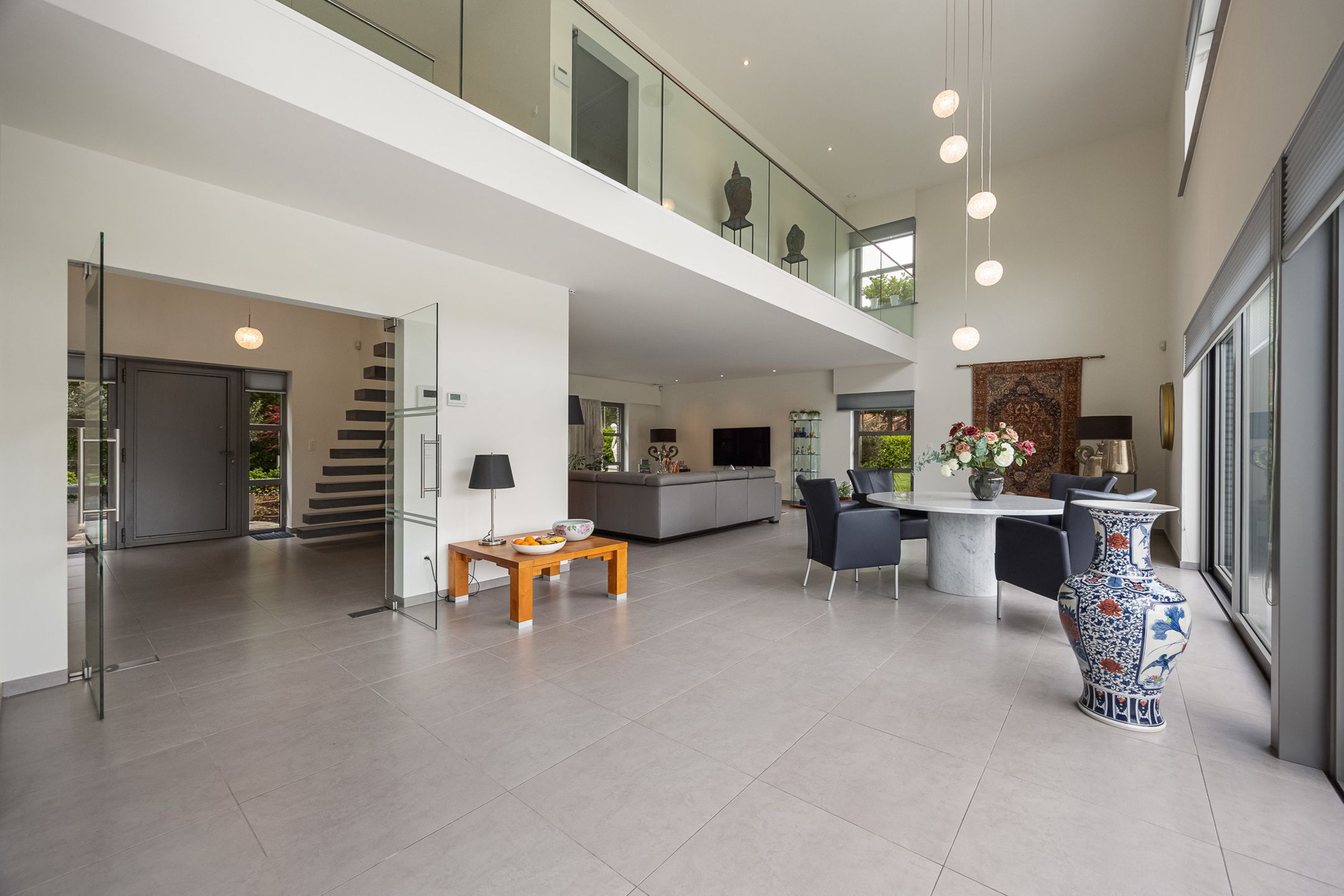 BRASSCHAAT - Moderne en vrijstaande villa met zwembad foto 6
