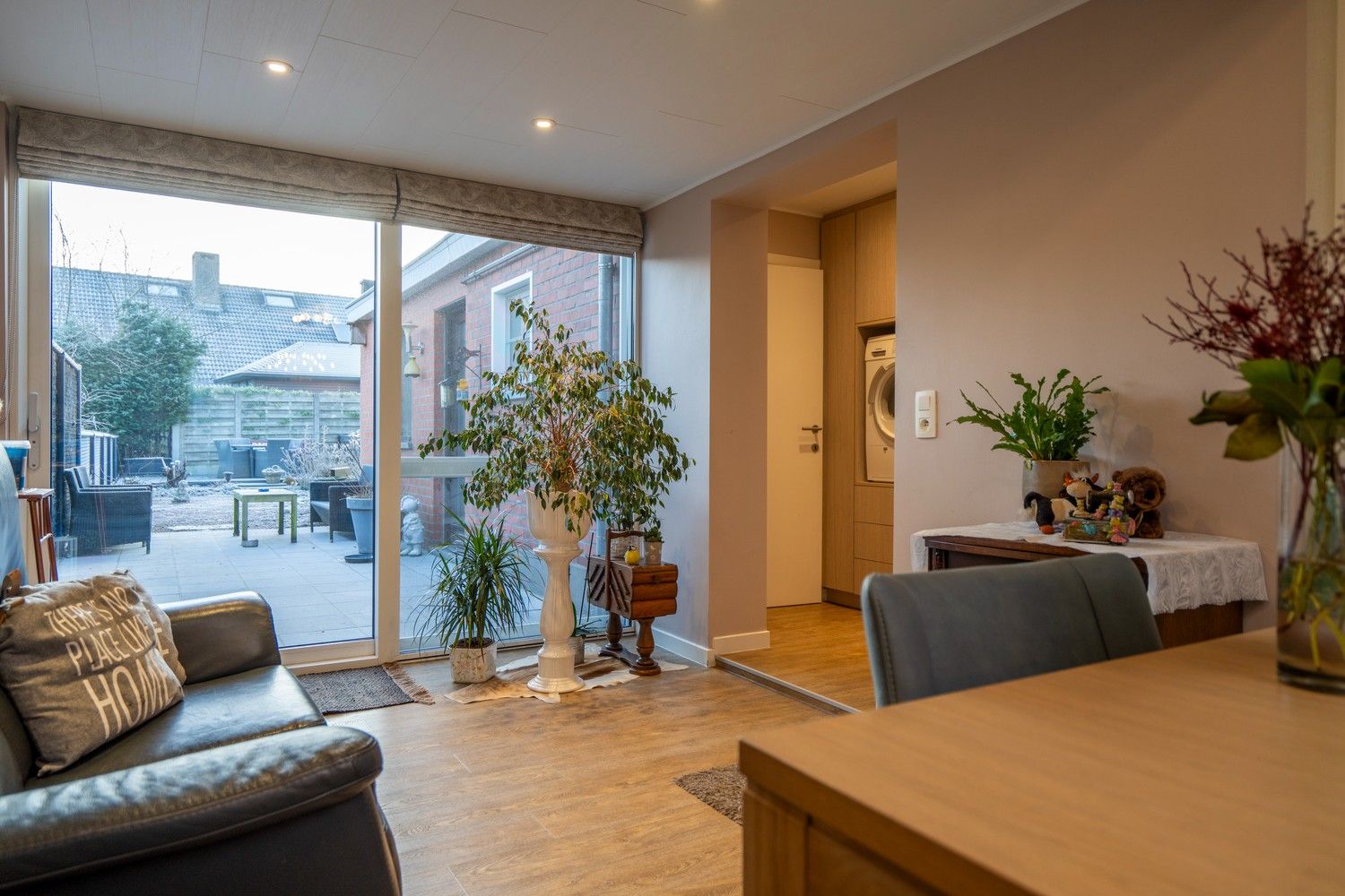 THUIS IN DE KASTEELSTRAAT foto 12