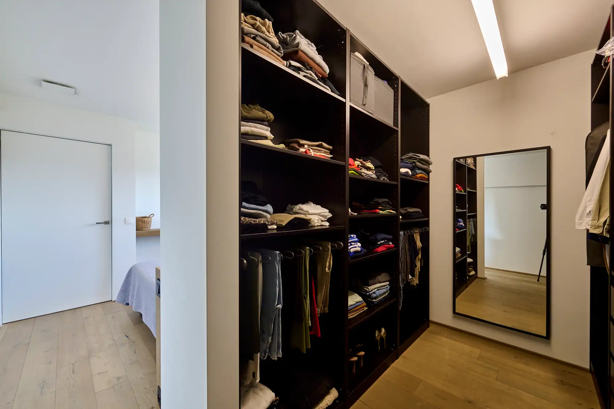 Recente villa op breed perceel prachtig zicht foto 12