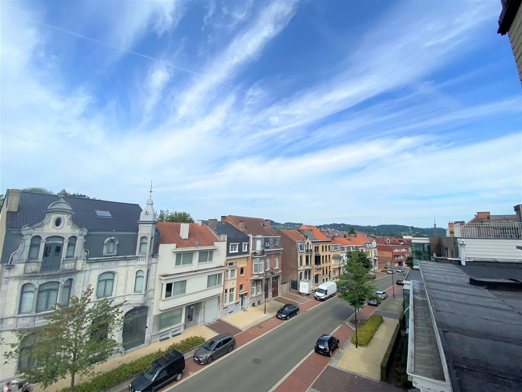 Appartement op topligging met 2 slaapkamers en parking foto 9