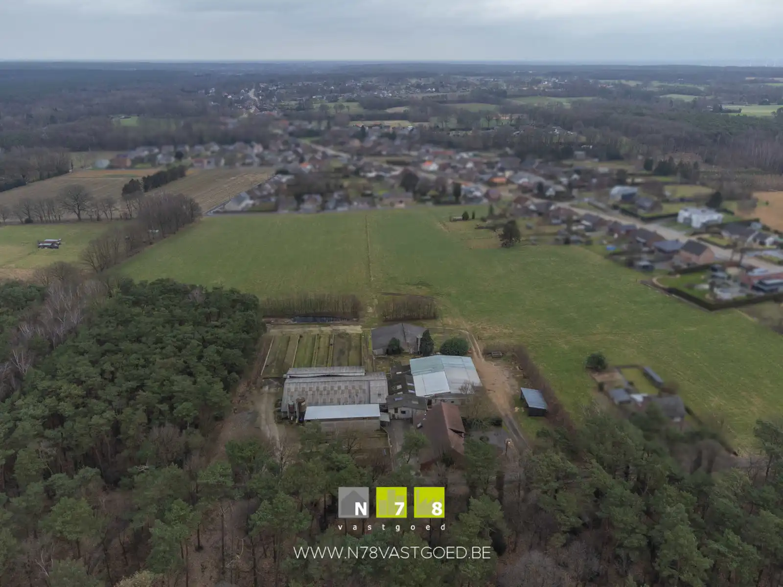 Hoofdfoto van de publicatie: Boerderij te koop