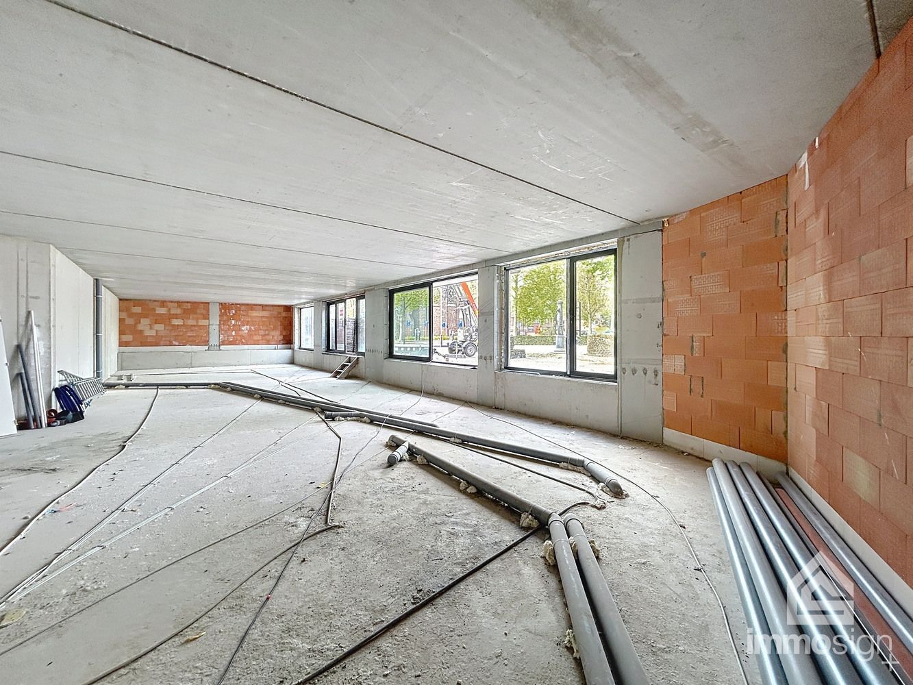 Gelijkvloers, nieuwbouw handelspand in het hartje van Hamont-Achel! foto 4