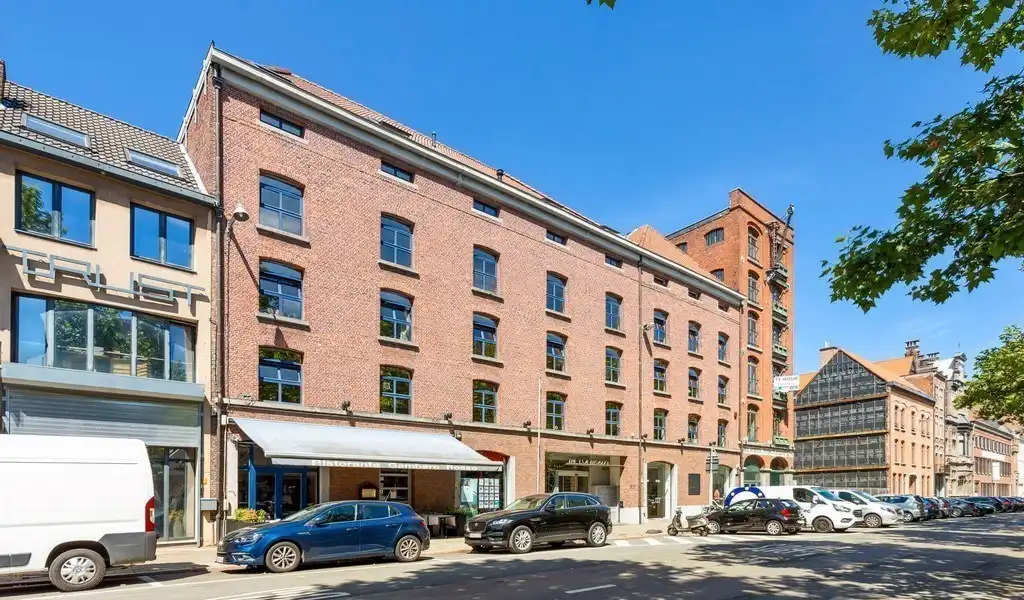 Kantoorruimte te huur in The Lofthouse te Antwerpen foto {{pictureIndex}}