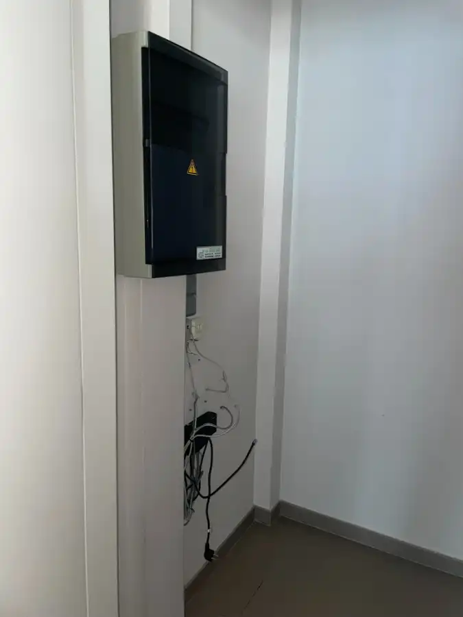 Instapklaar twee slaapkamer APP + terras, bergruimte & garage foto 18