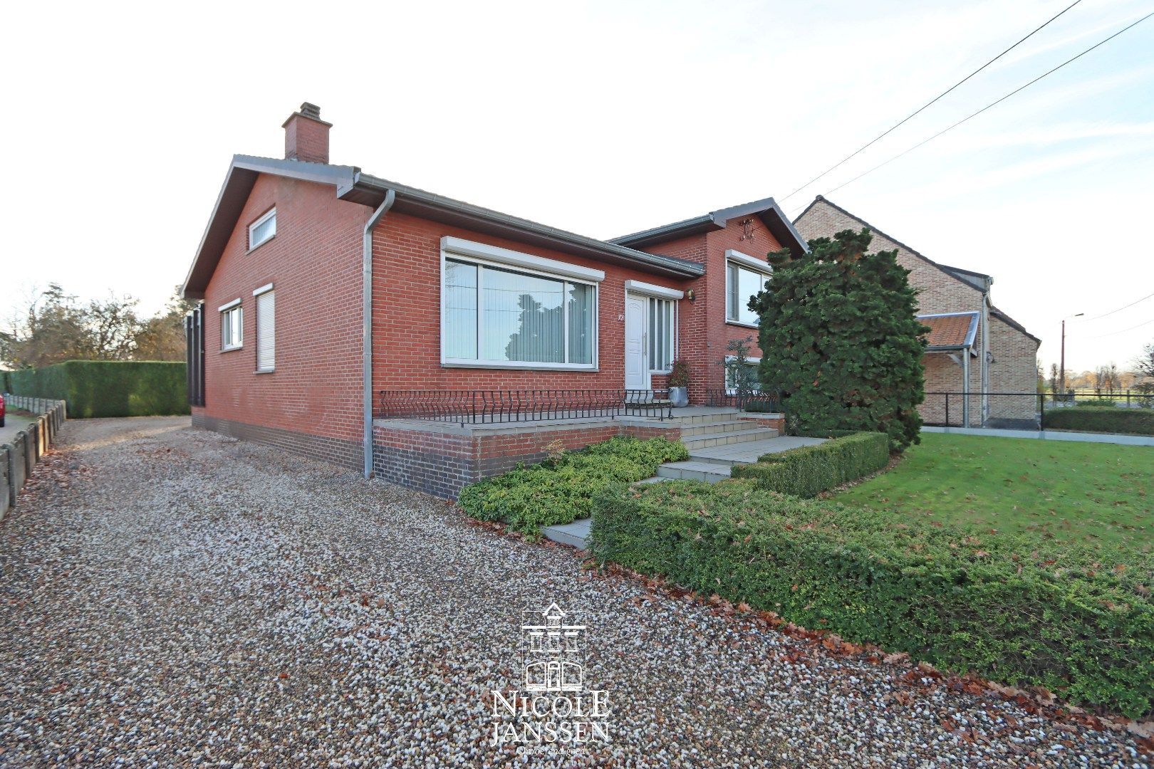 Verzorgde vrijstaande split-level woning foto 29