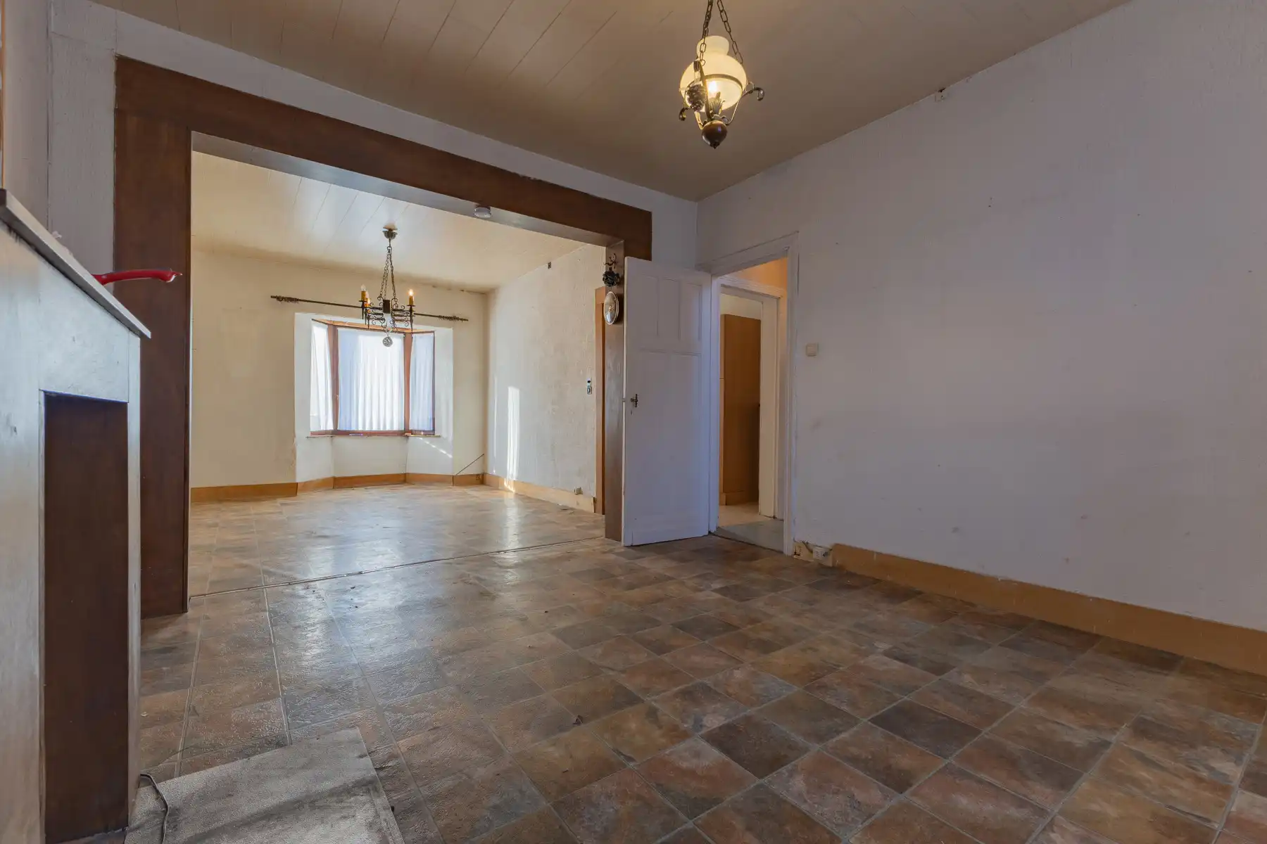 Gunstig gelegen te renoveren woning met tuin foto 15