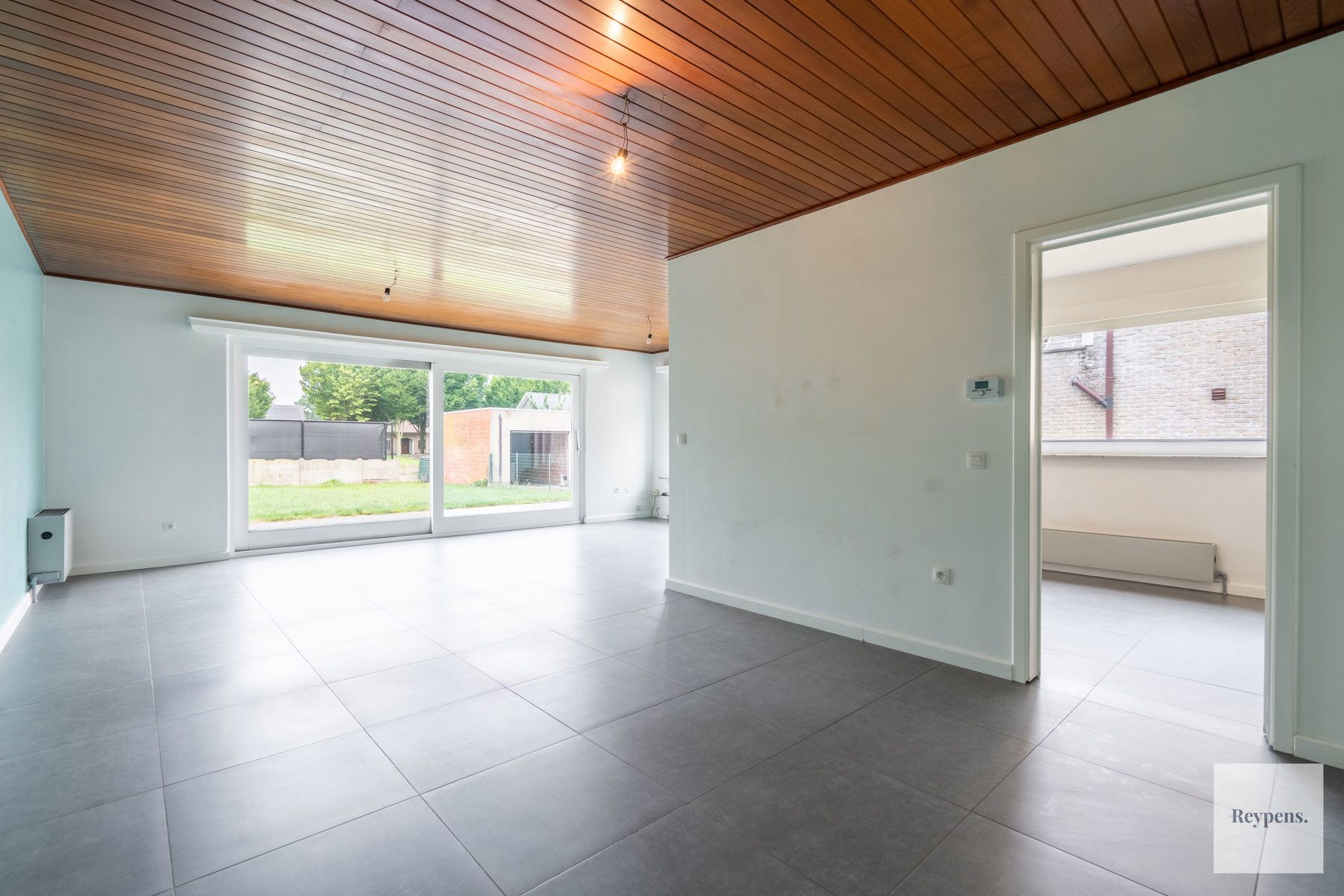 Duplex appartement met terras, tuin, garage en autostaanplaats. foto 6