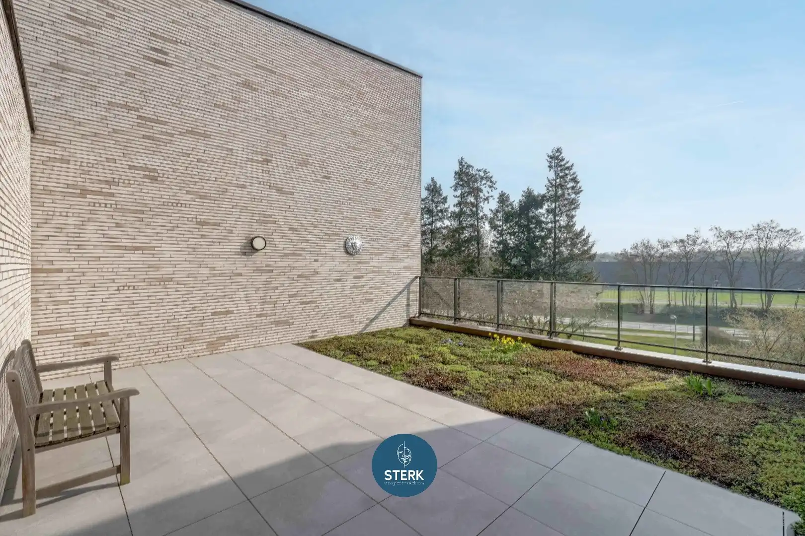 STIJLVOL PENTHOUSE MET 3 SLPKS EN 2 TERRASSEN IN EEN GROENE OMGEVING !  foto 3