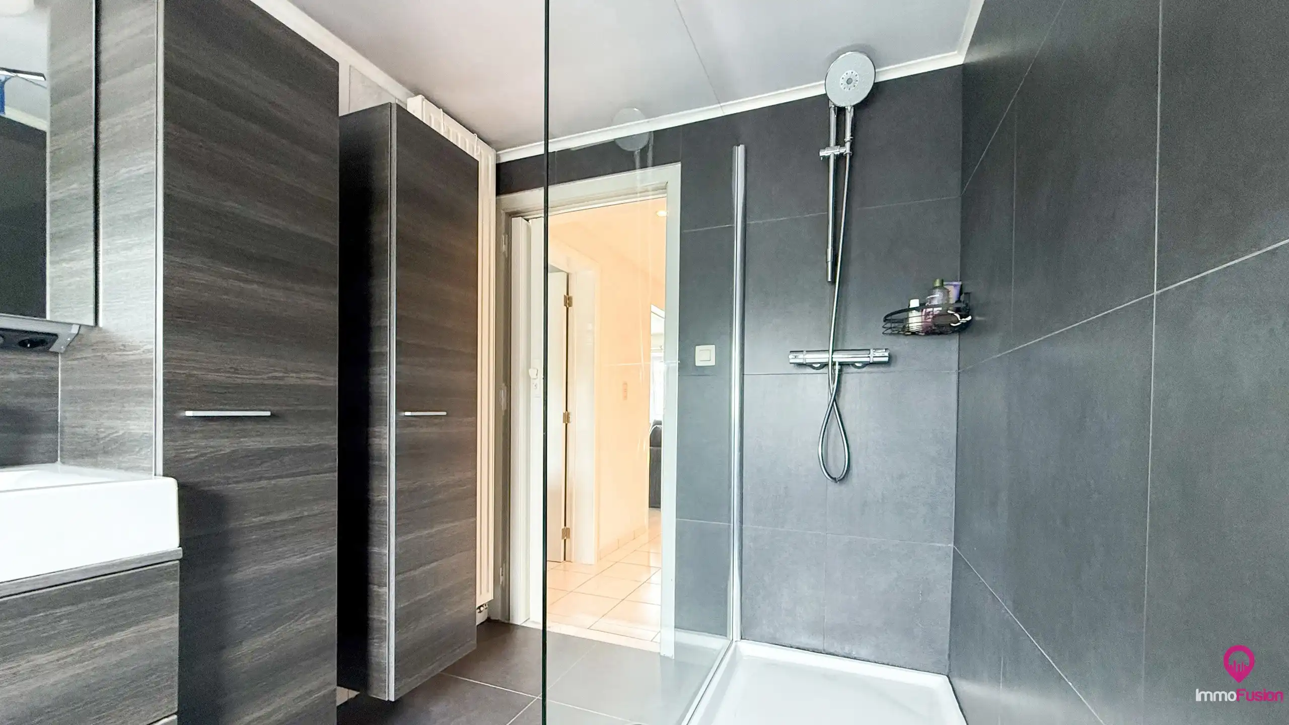 2 slpkm Appartement met groot terras centrum van Helchteren! foto 28