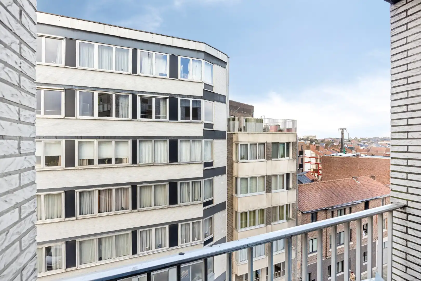 Vernieuwd en instapklaar appartement met 3 slaapkamers in Tongeren centrum foto 22